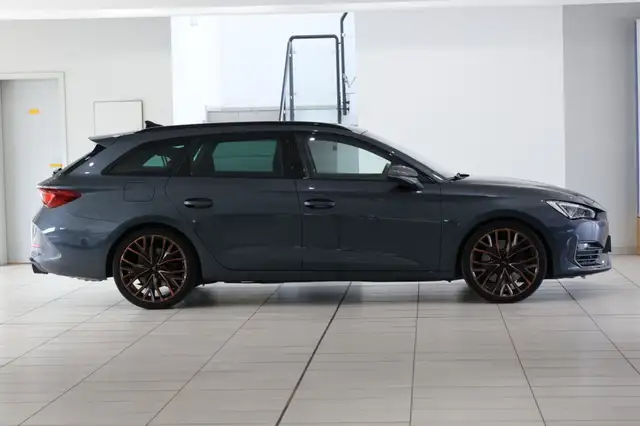 Cupra Leon view 4