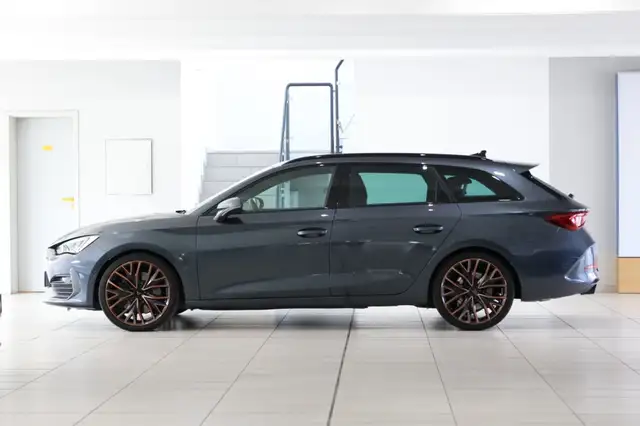 Cupra Leon view 9
