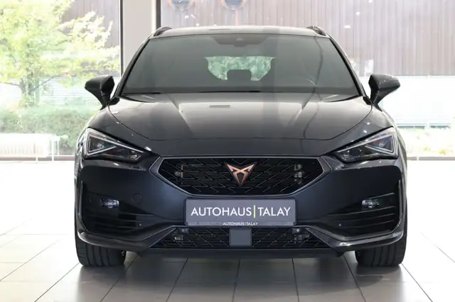 Cupra Leon view 2