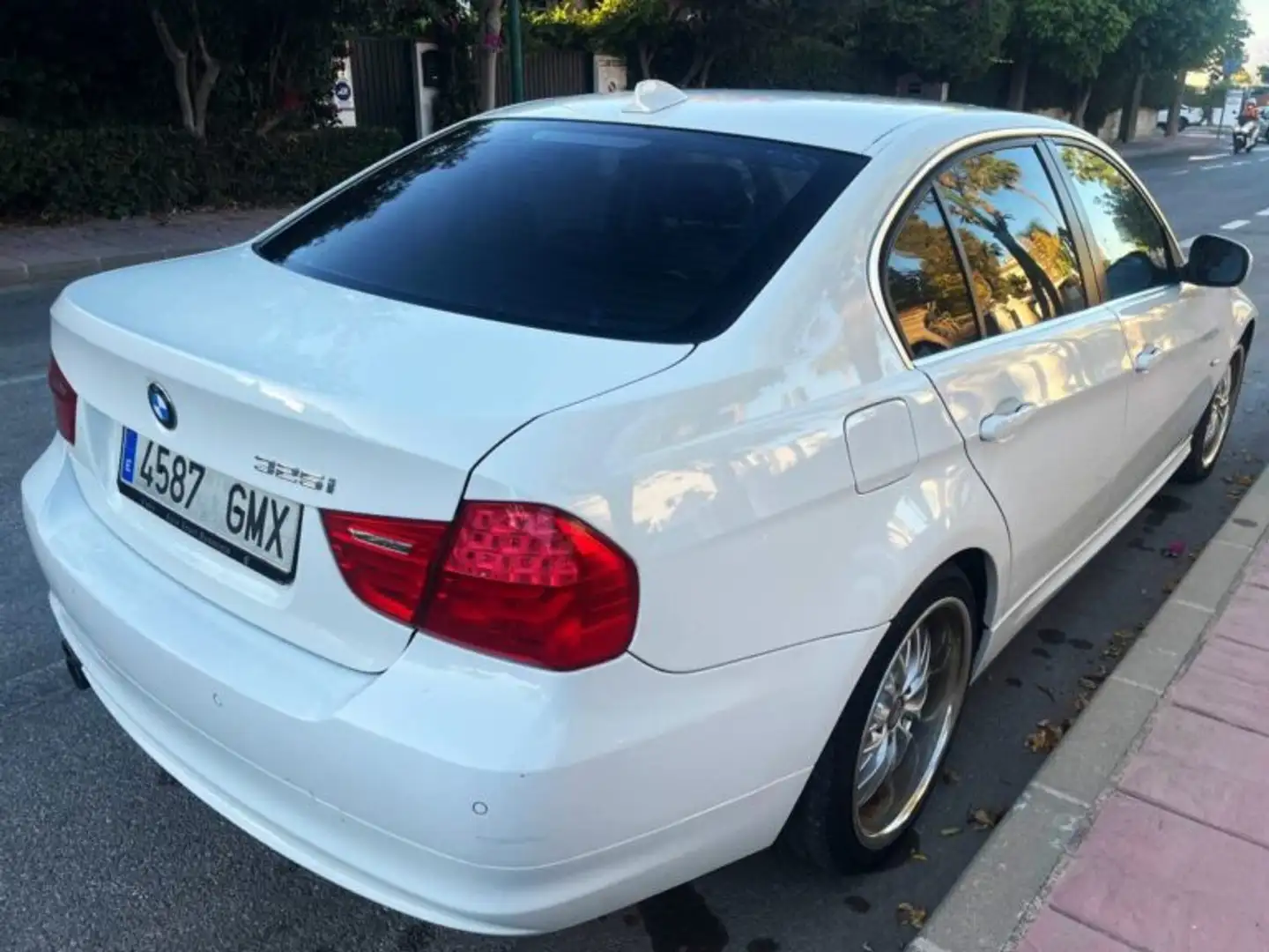 BMW 325 325i Aut. Blanco - 2