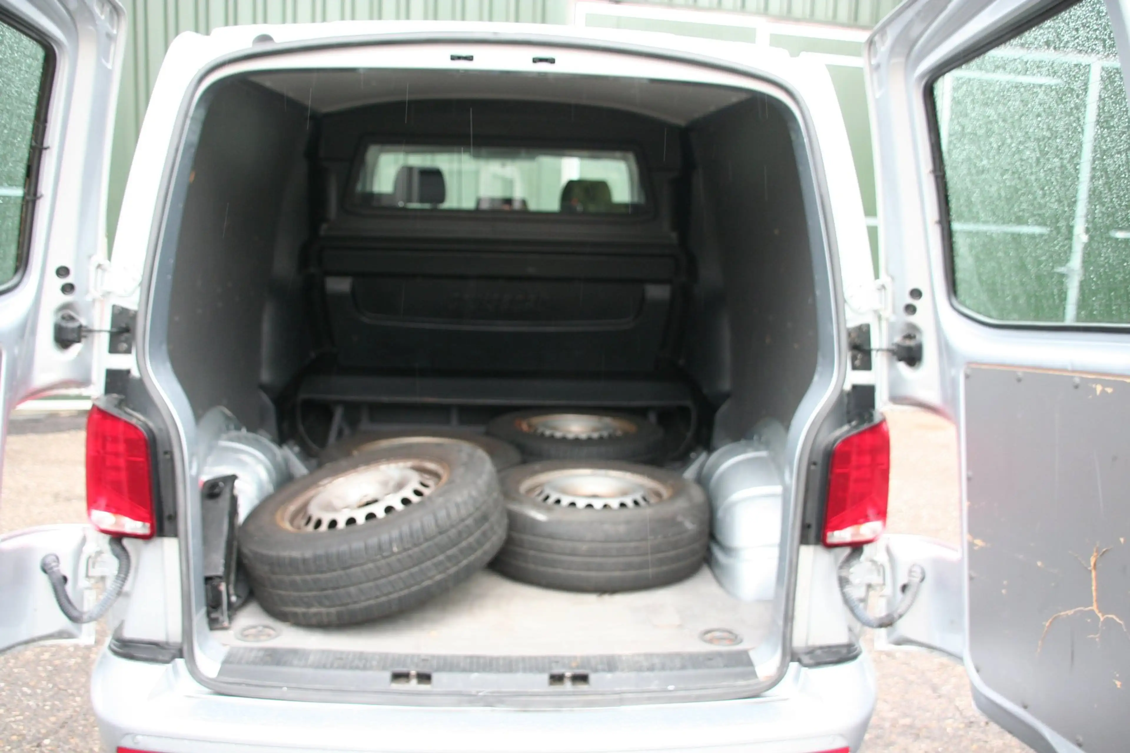 Volkswagen Transporter 2.0 TDI L2H1 AUTOMAAT DC 5 PERSOONS — photo 33