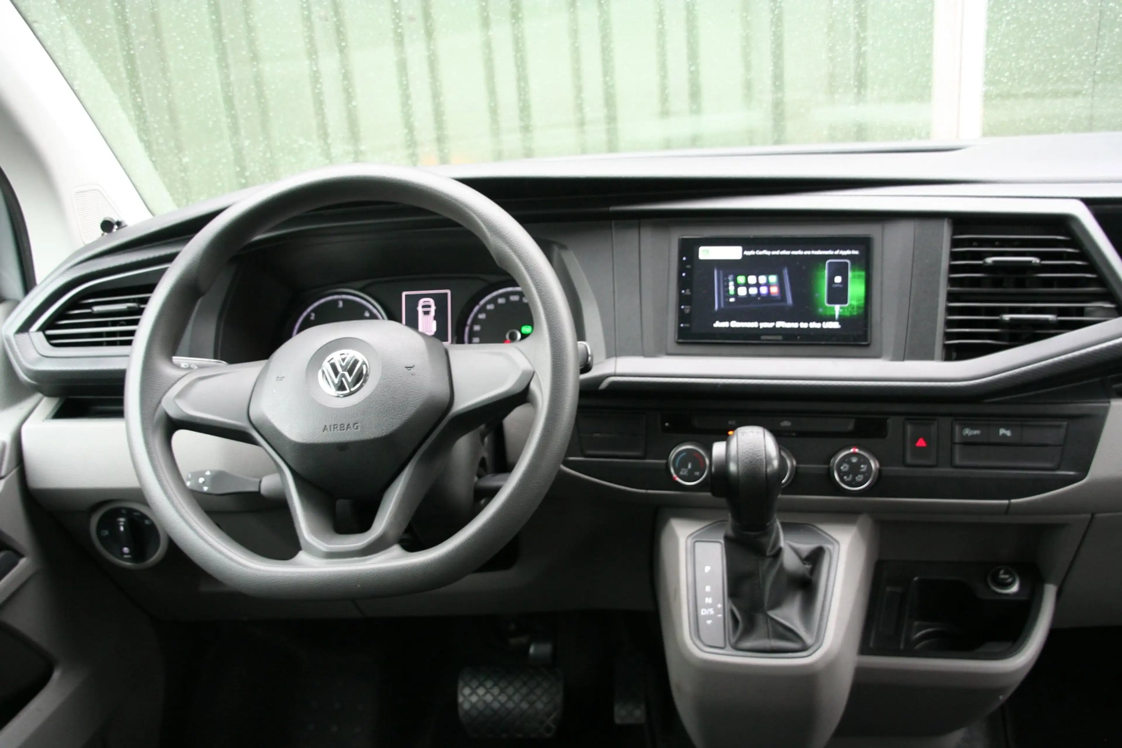 Volkswagen Transporter 2.0 TDI L2H1 AUTOMAAT DC 5 PERSOONS — photo 14