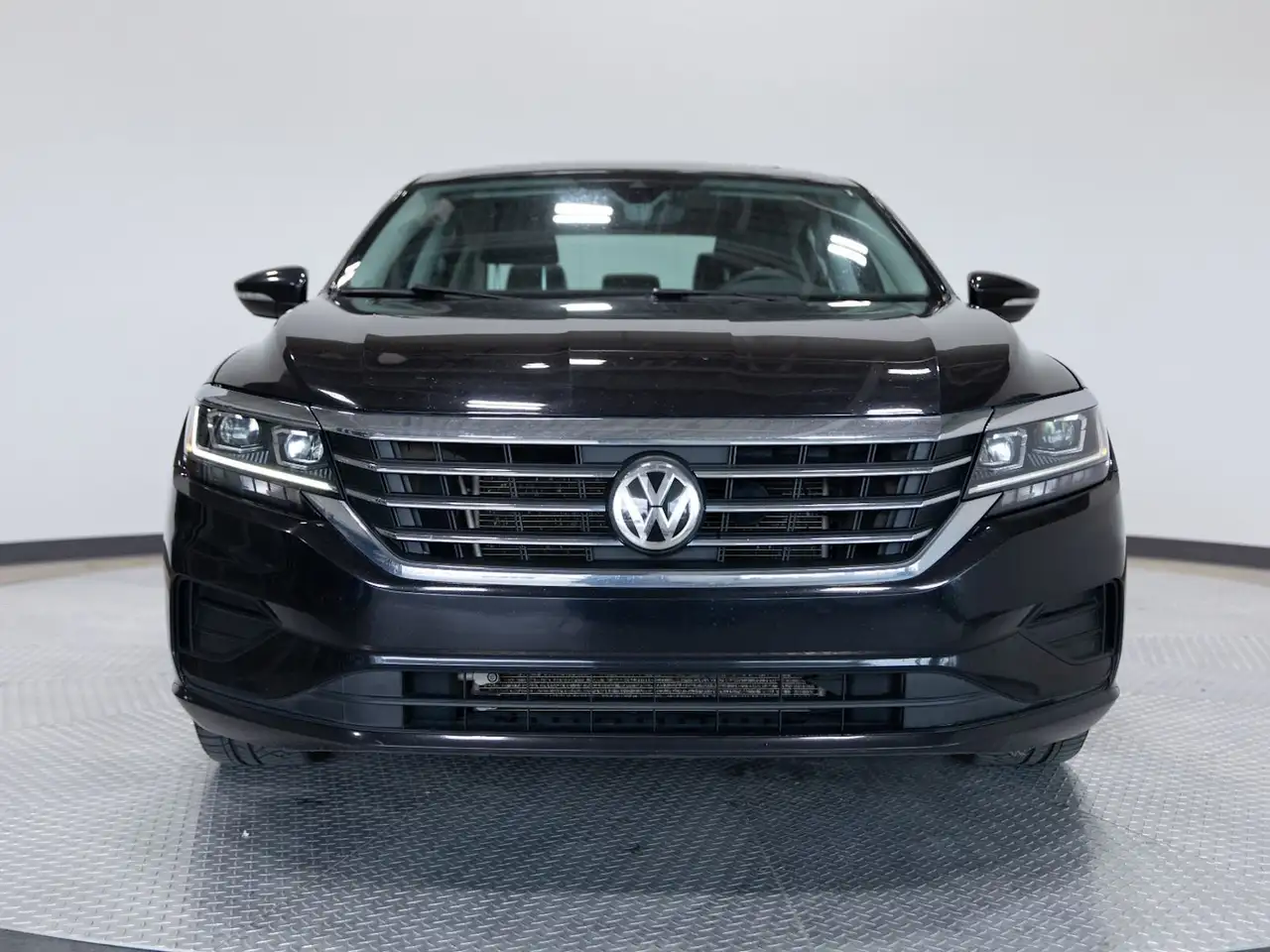 Volkswagen Passat photo Volkswagen Passat