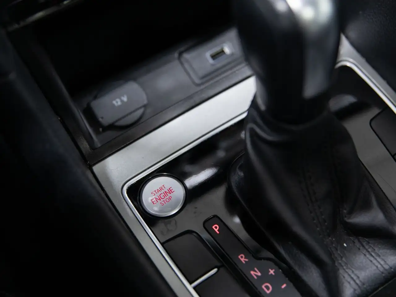 Volkswagen Passat photo Volkswagen Passat