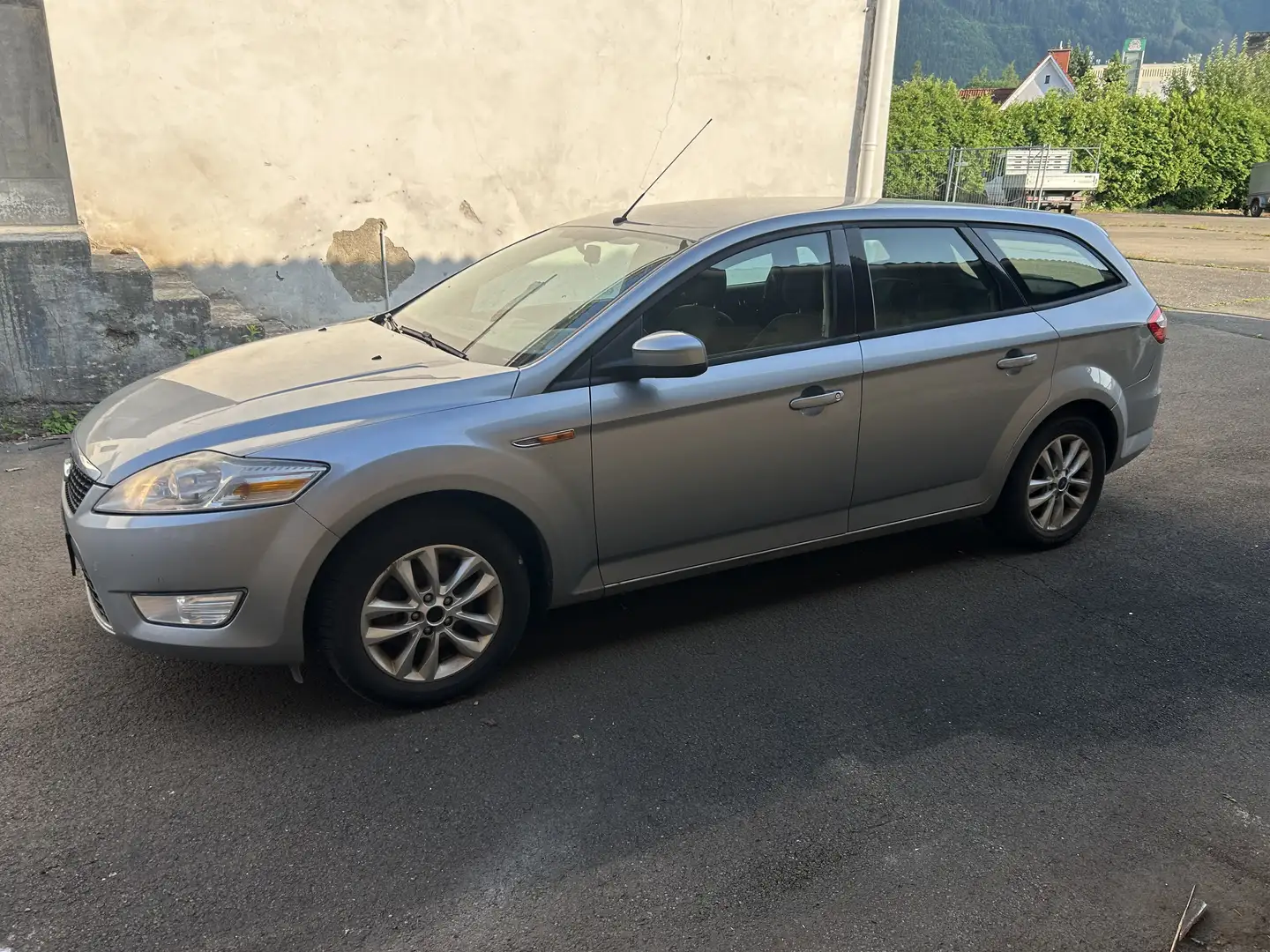 Ford Mondeo Traveller Ghia 2,0 TDCi DPF - 2