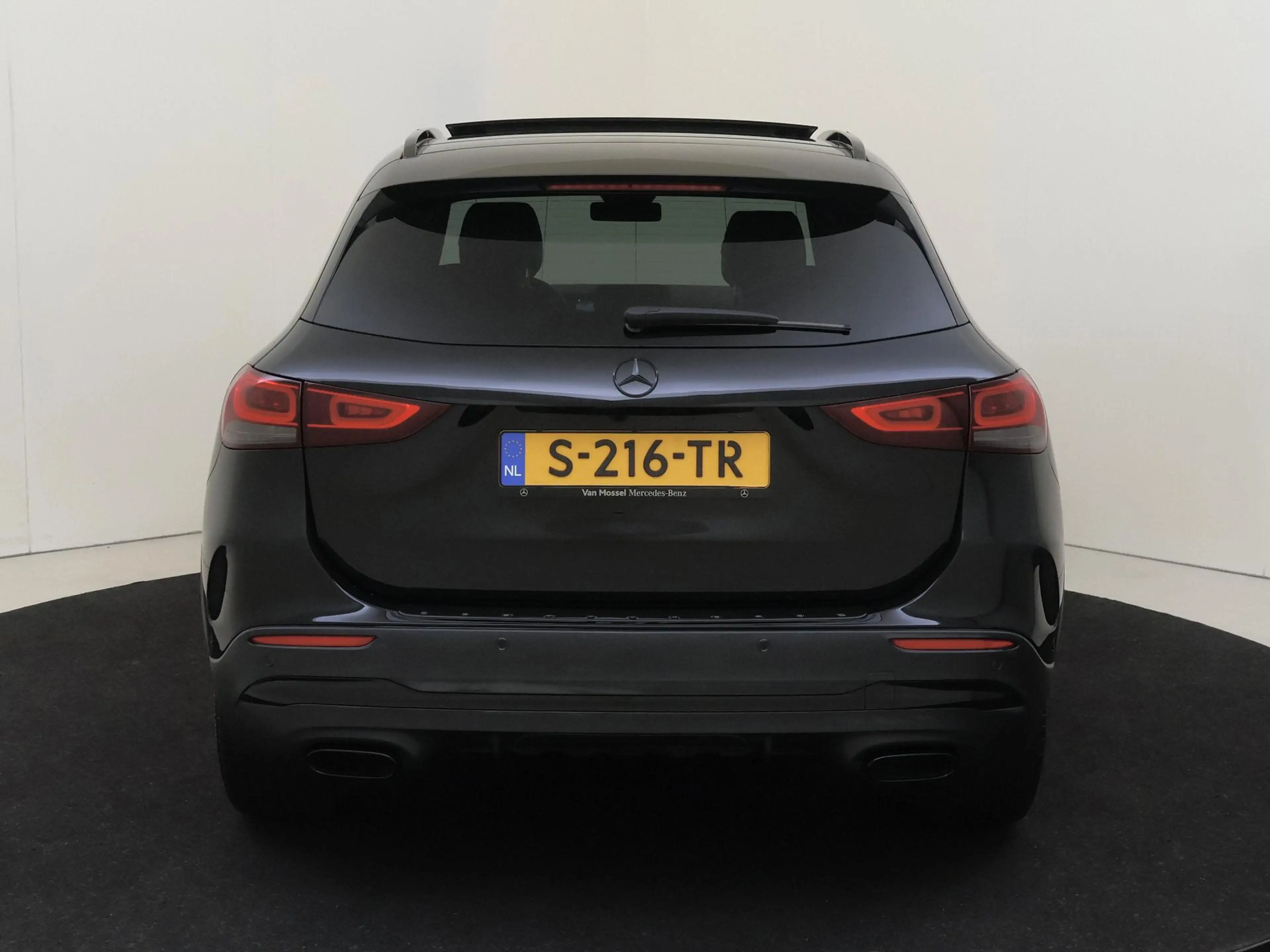 Mercedes-Benz GLA 250 e AMG Line /Panoramadak /20 Inch /Elek. Trekhaak — photo 9