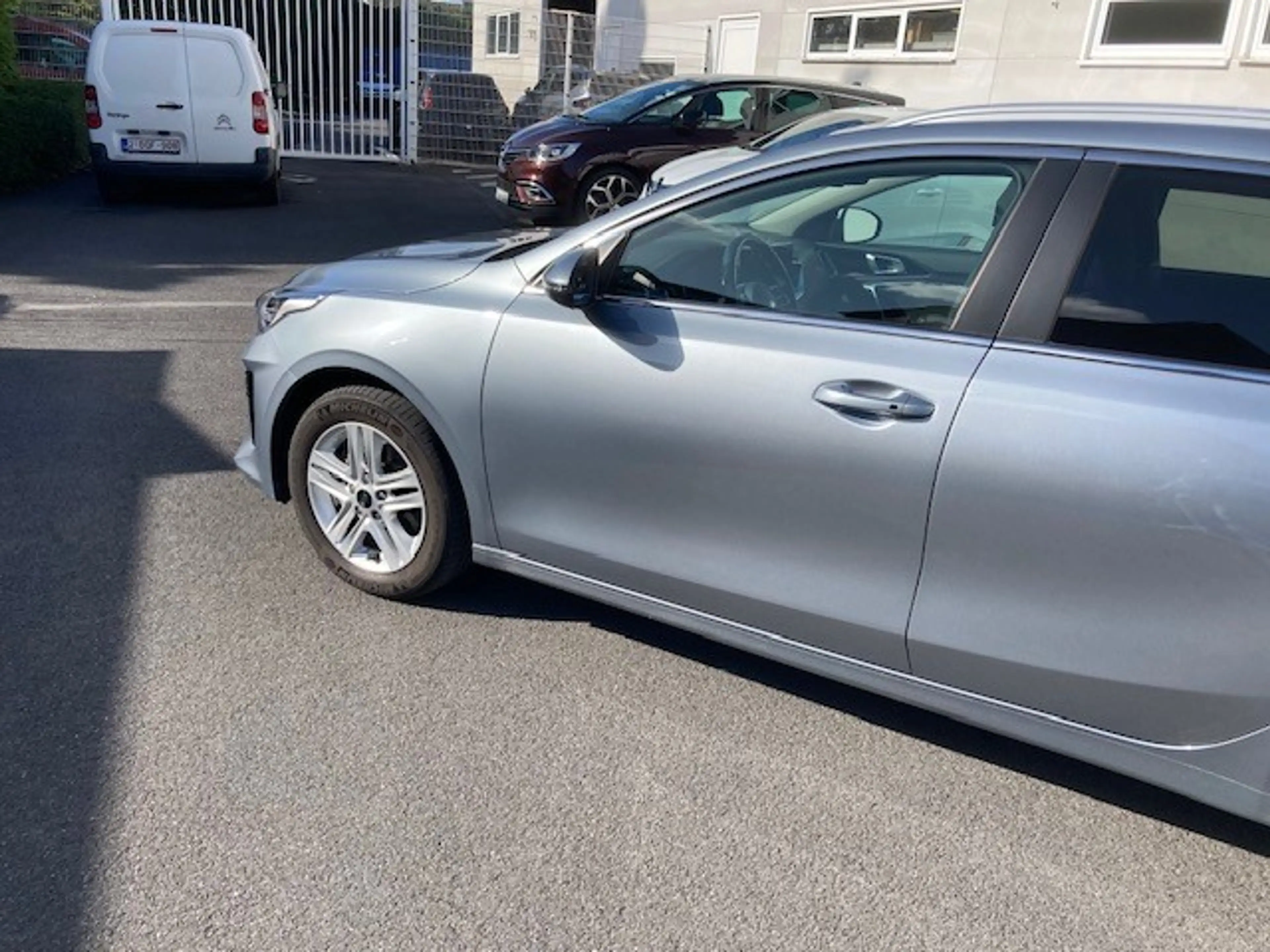 Kia Ceed / cee'd 1.0 t-gdi gt line isg 5d 88kw — photo 2