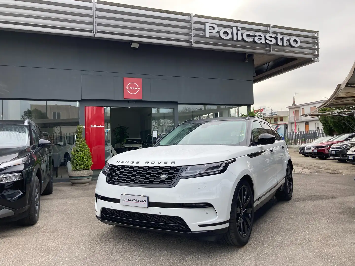 Land Rover Range Rover Velar 2.0 i4 240cv auto NAVI PELLE TETTO TELECAMERA Fehér - 1