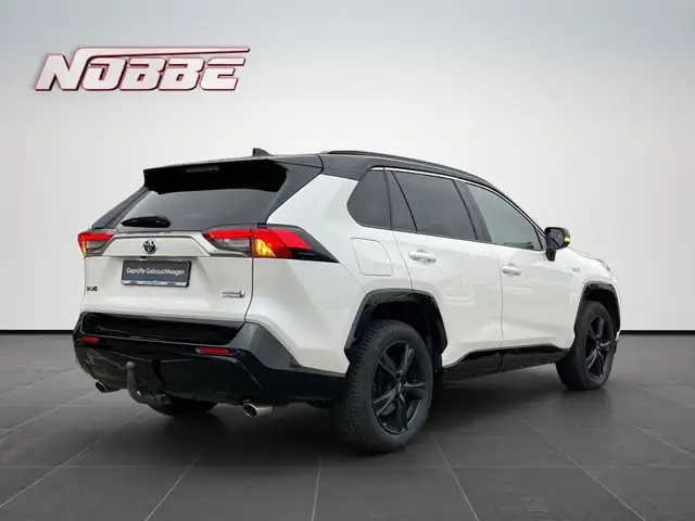 Toyota Rav4 view 5