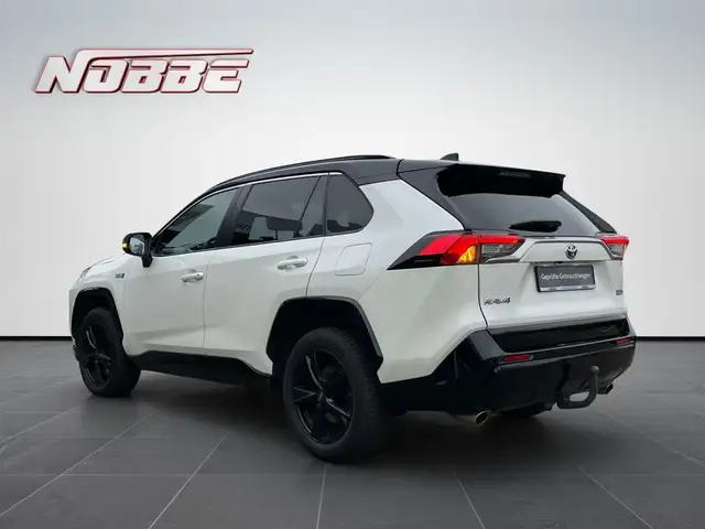 Toyota Rav4 view 3