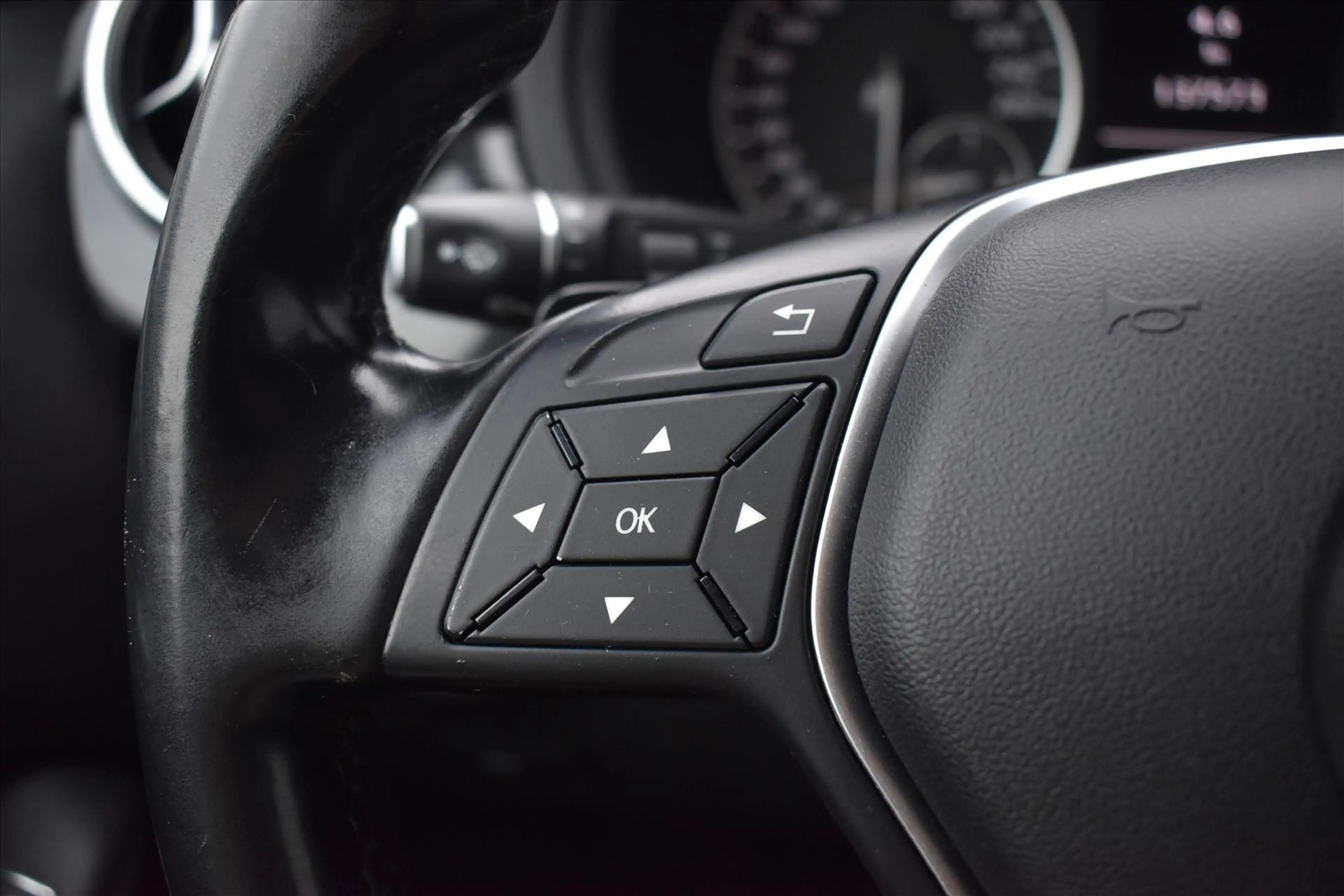 Mercedes-Benz B 180 B180 AMBITION automaat | Trekhaak | Leder | Clima — photo 15