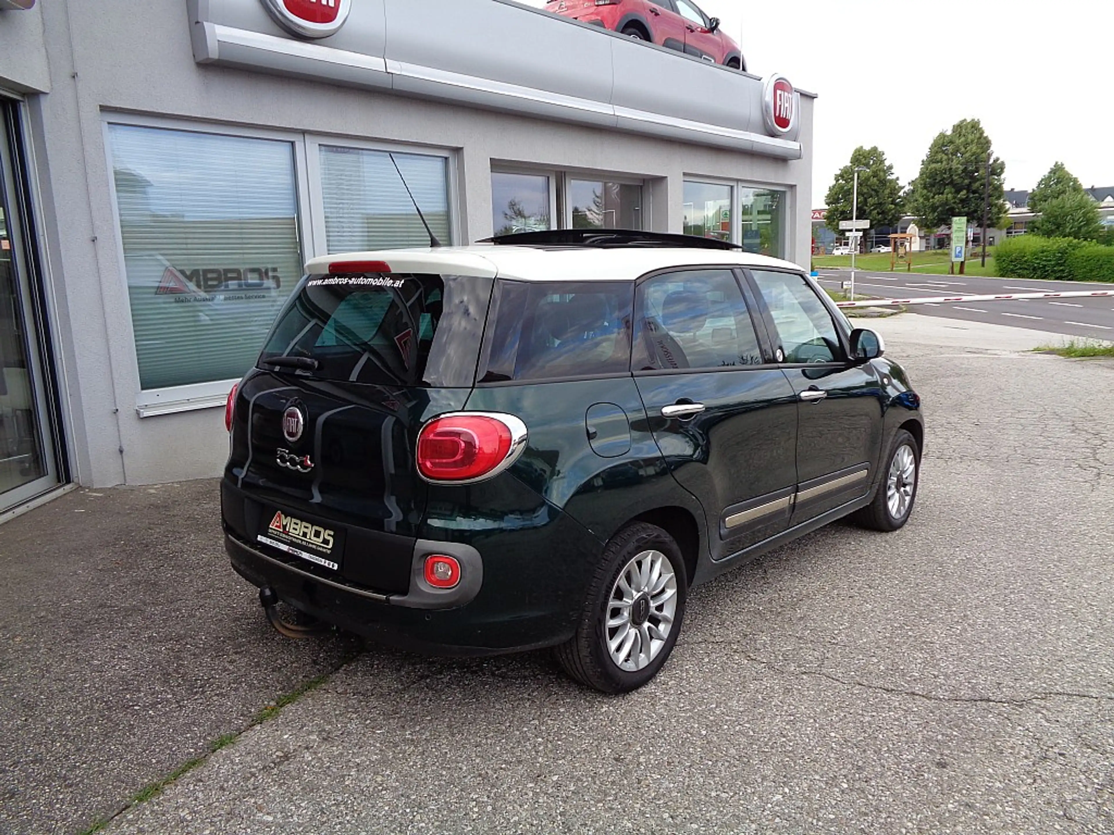 Fiat 500L Living 1,6 Multijet II 105 Lounge AHK, Schiebed... — photo 8