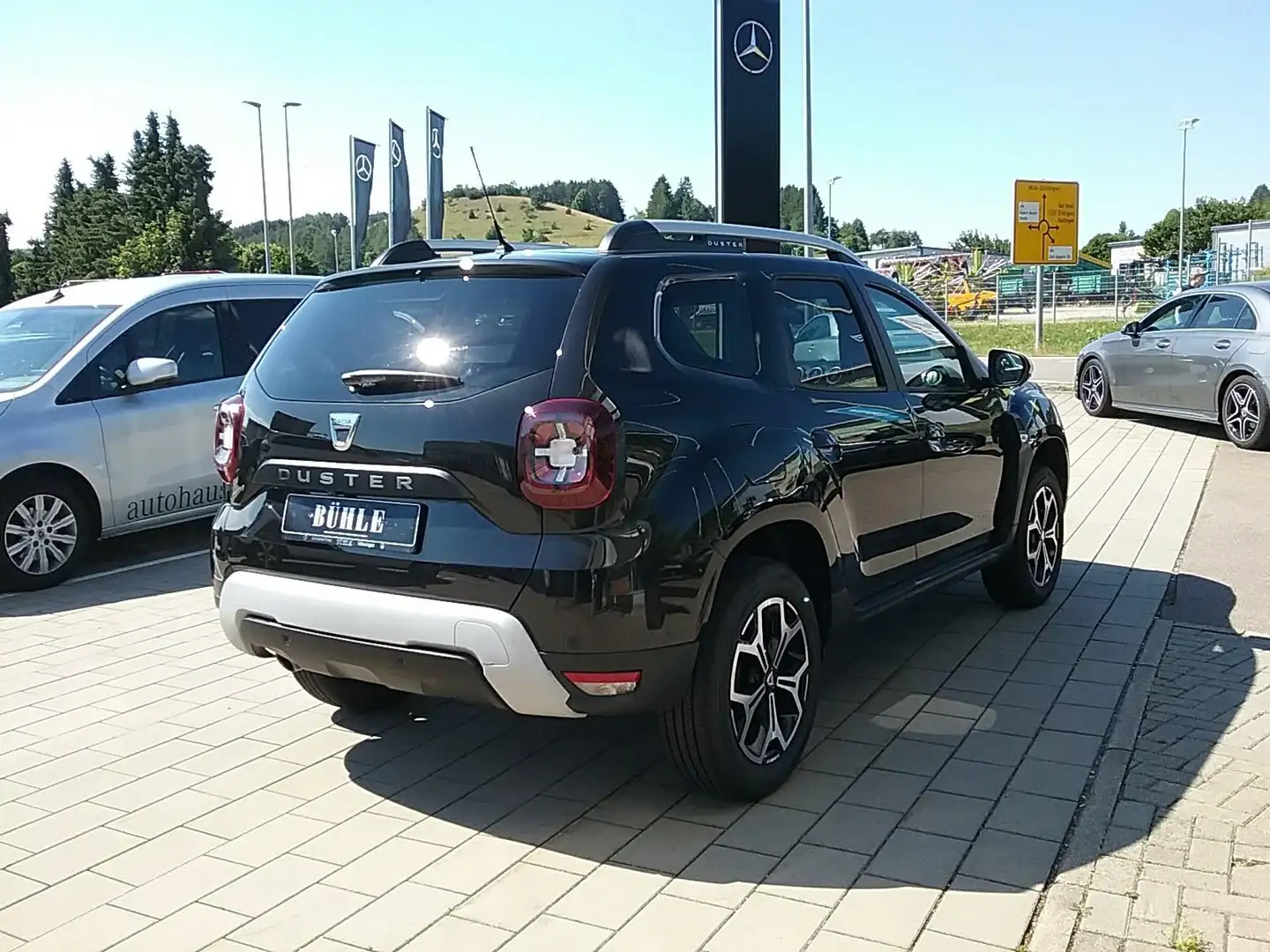 Dacia Duster PRESTIGE+TECHNIK-PAKET+NAVI+DAB+KAMERA+USB Schwarz - 2