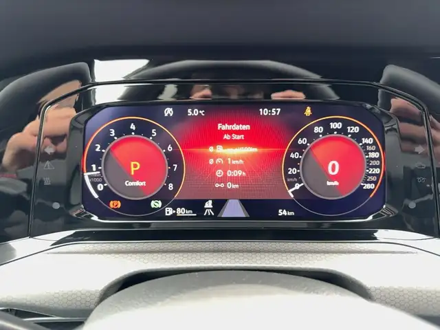 Volkswagen Golf view 10