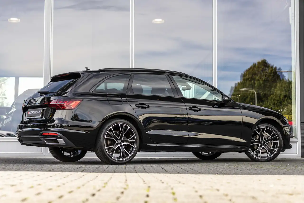 Audi A4 Avant 35 TFSI Launch edition Business E-Trekhaak, миниатюра 2