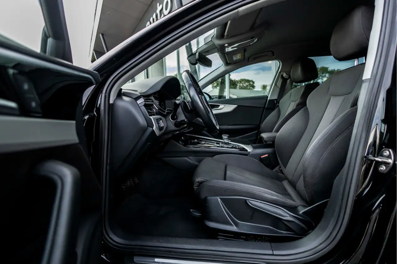 Audi A4 Avant 35 TFSI Launch edition Business E-Trekhaak, миниатюра 9
