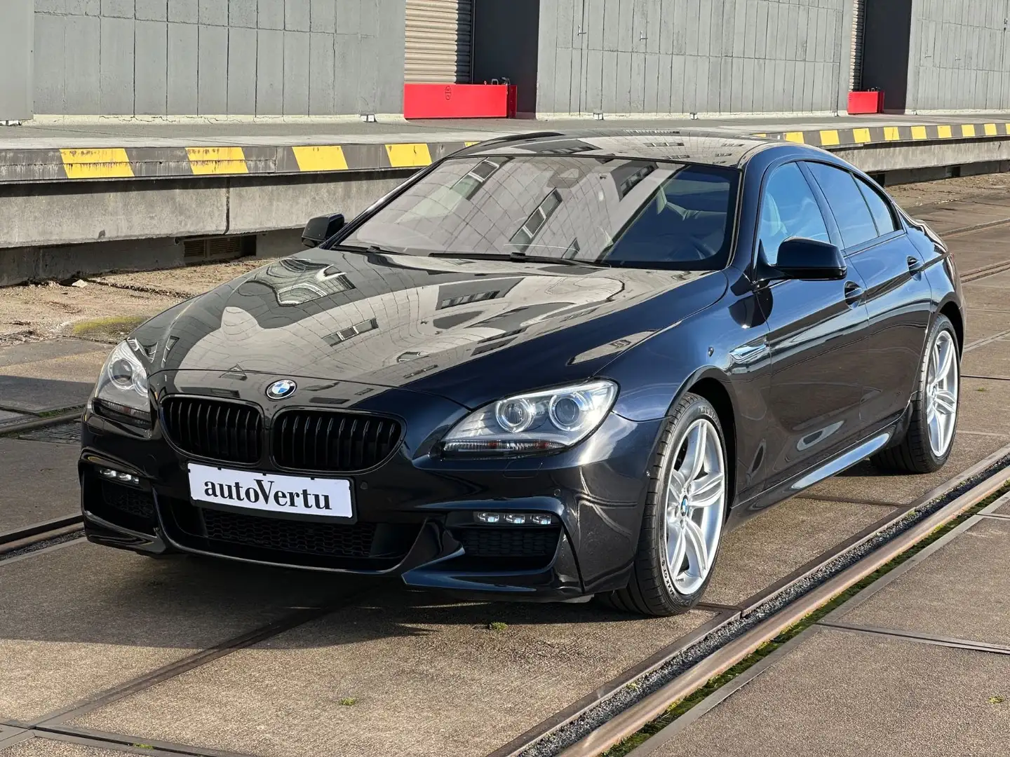 BMW 640 d GranCoupe M-Paket Schwarz - 1