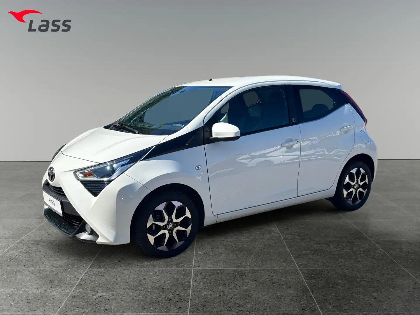 Toyota Aygo 1.0 Team D Klima DAB LED Apple CarPlay Bílá - 2