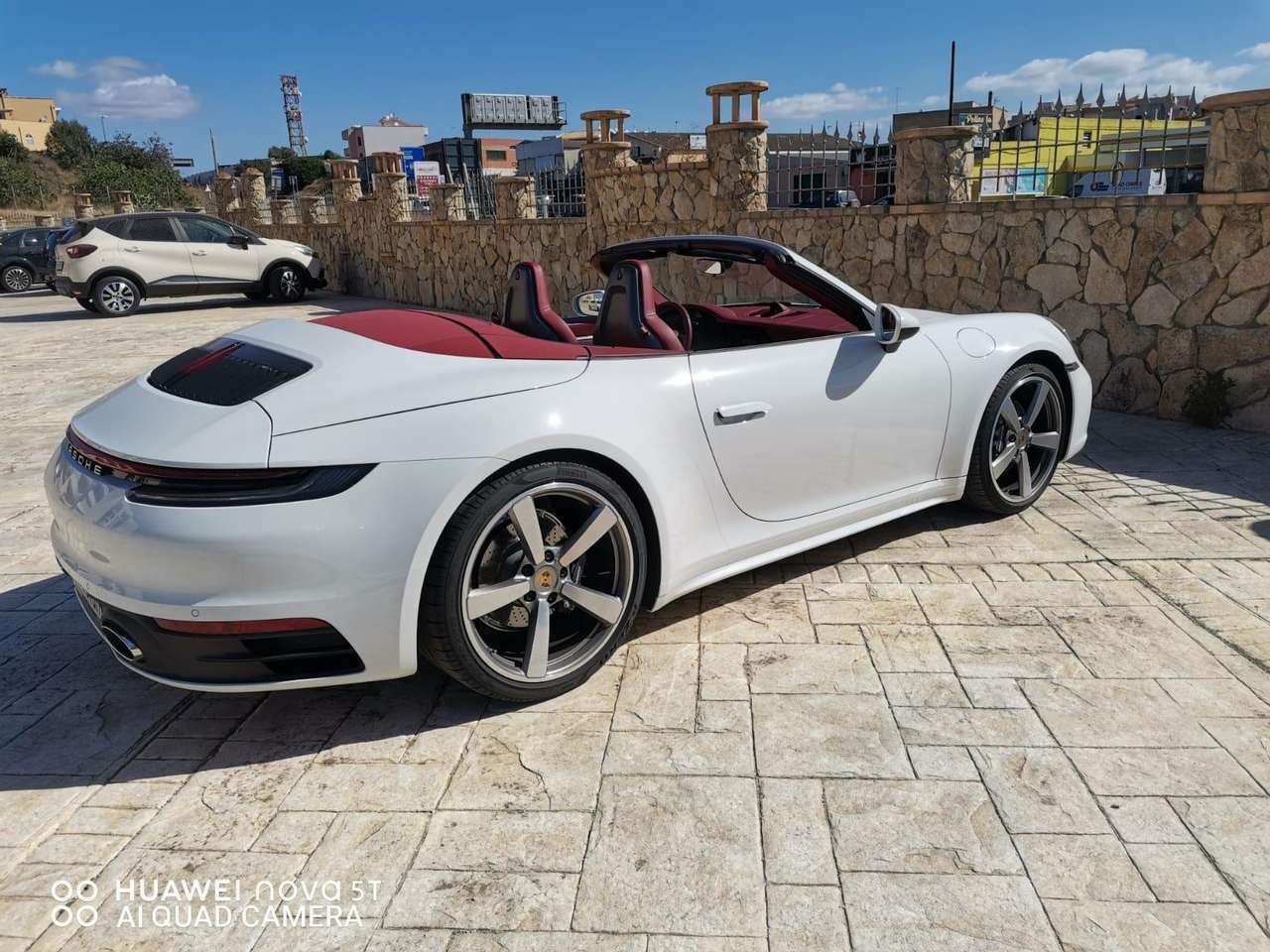 Porsche 911 Carrera 992 Cabrio 3.0 Carrera auto