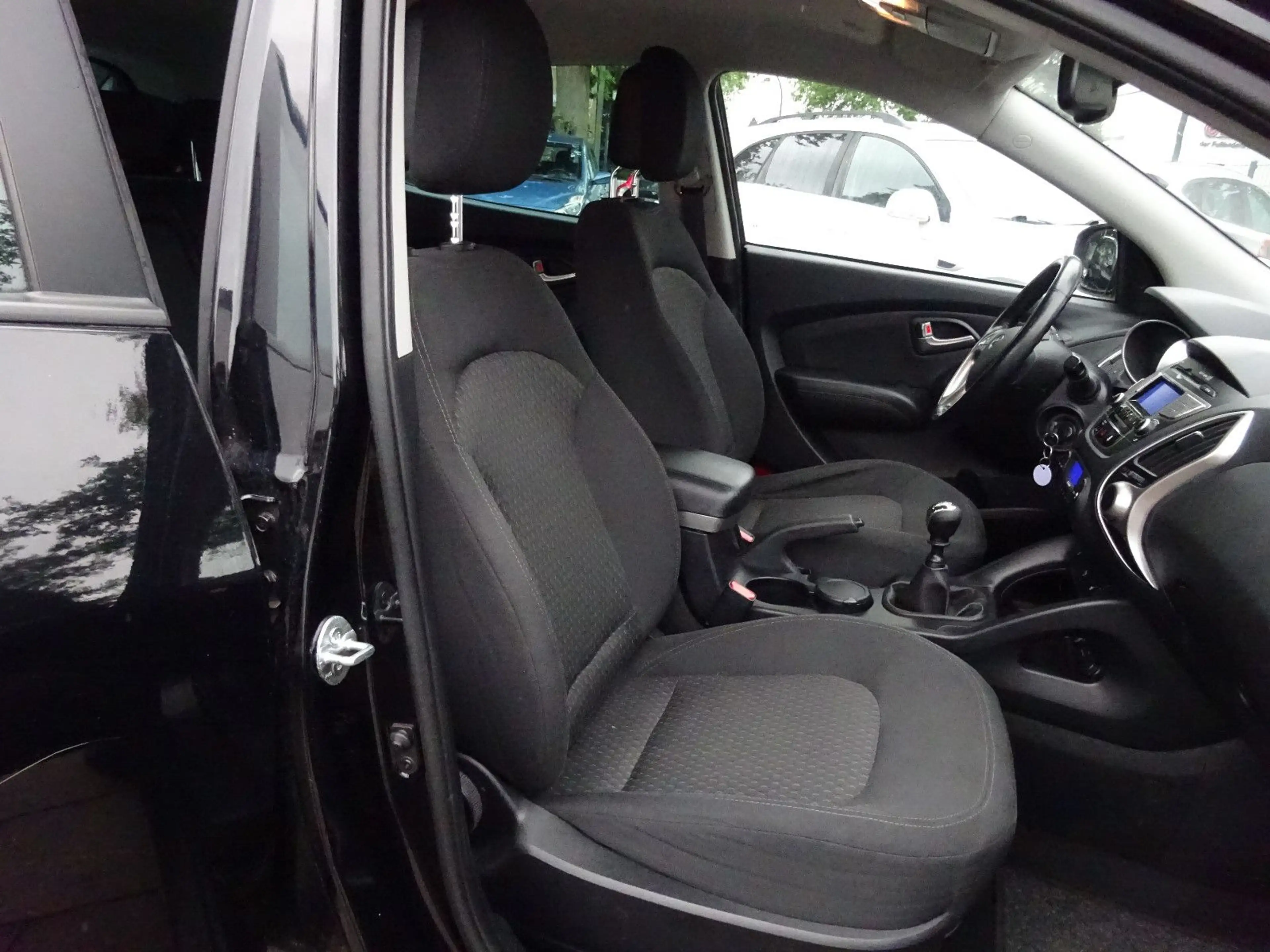 Hyundai iX35 5 Star Edition 2WD /1-Hand/ SHZ/Klimaautoma — photo 14