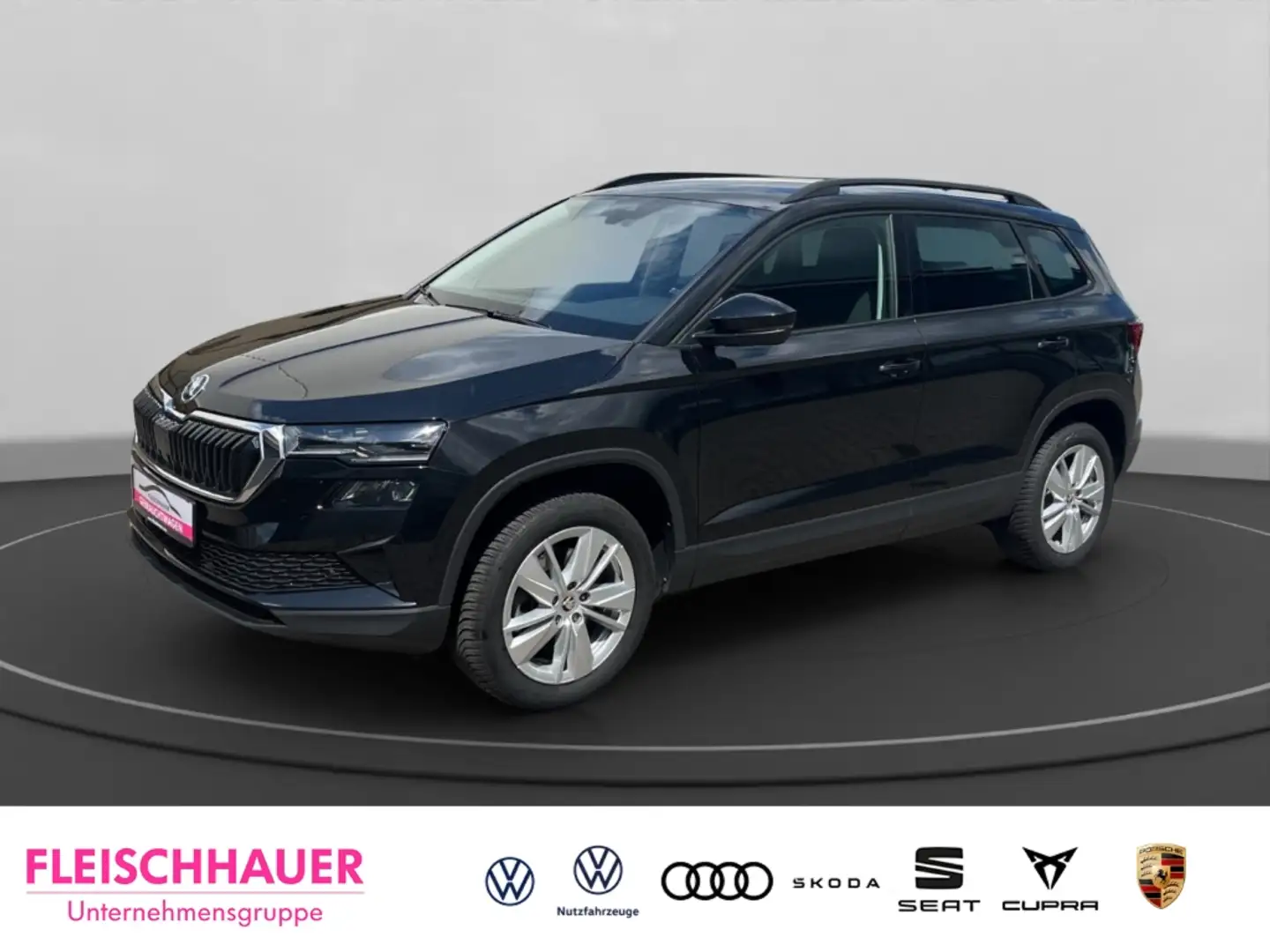Skoda Karoq Selection 1.5 TSI Matrix-LED Sitzheizung Schwarz - 1
