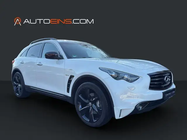 Infiniti QX70 d S Premium*Navi*360*Klima*ShZ*Schiebedach*