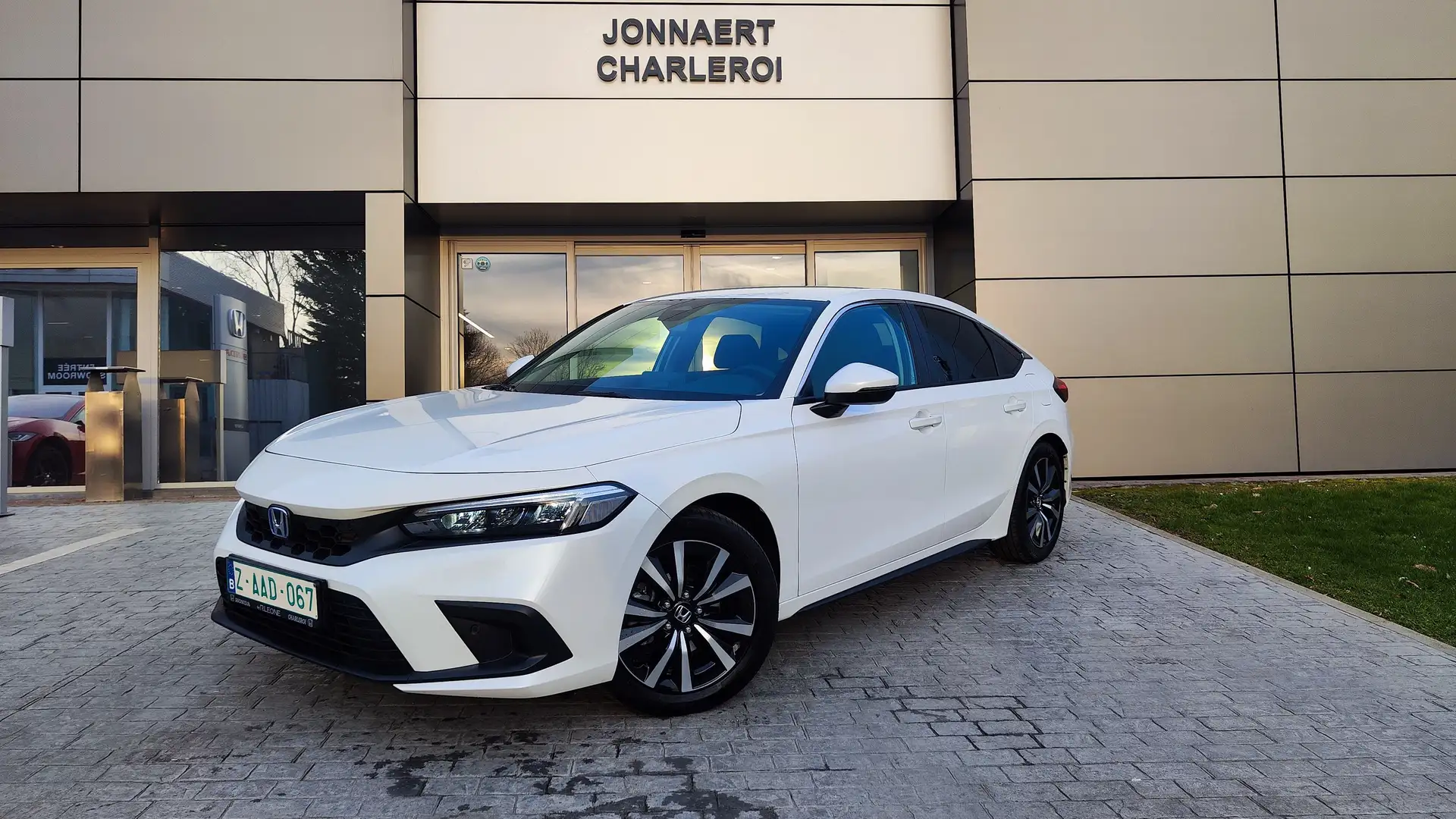 Honda Civic 2.0 i-MMD e:HEV eCVT Elegance Weiß - 1