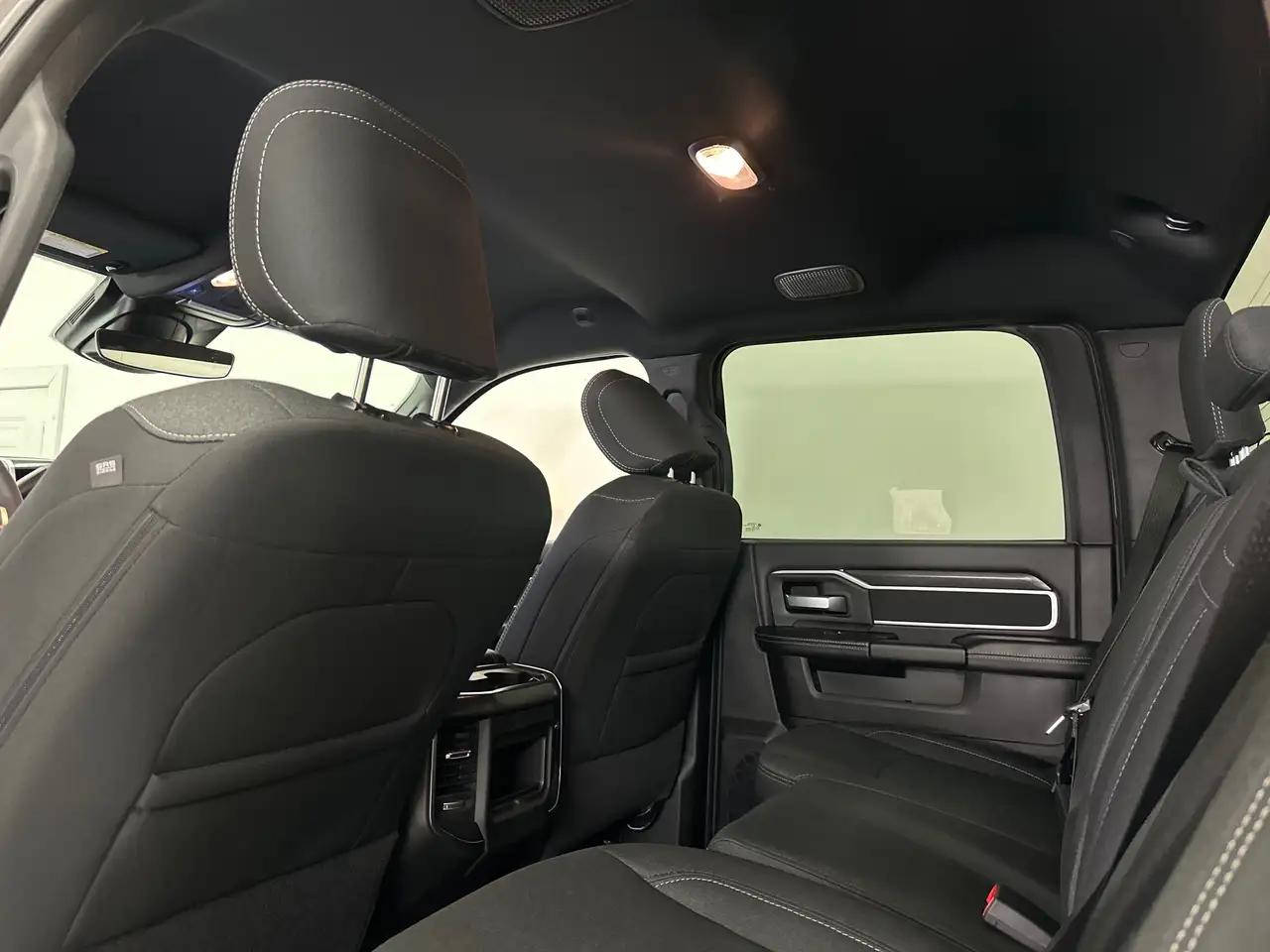 RAM 3500 снимка RAM 3500