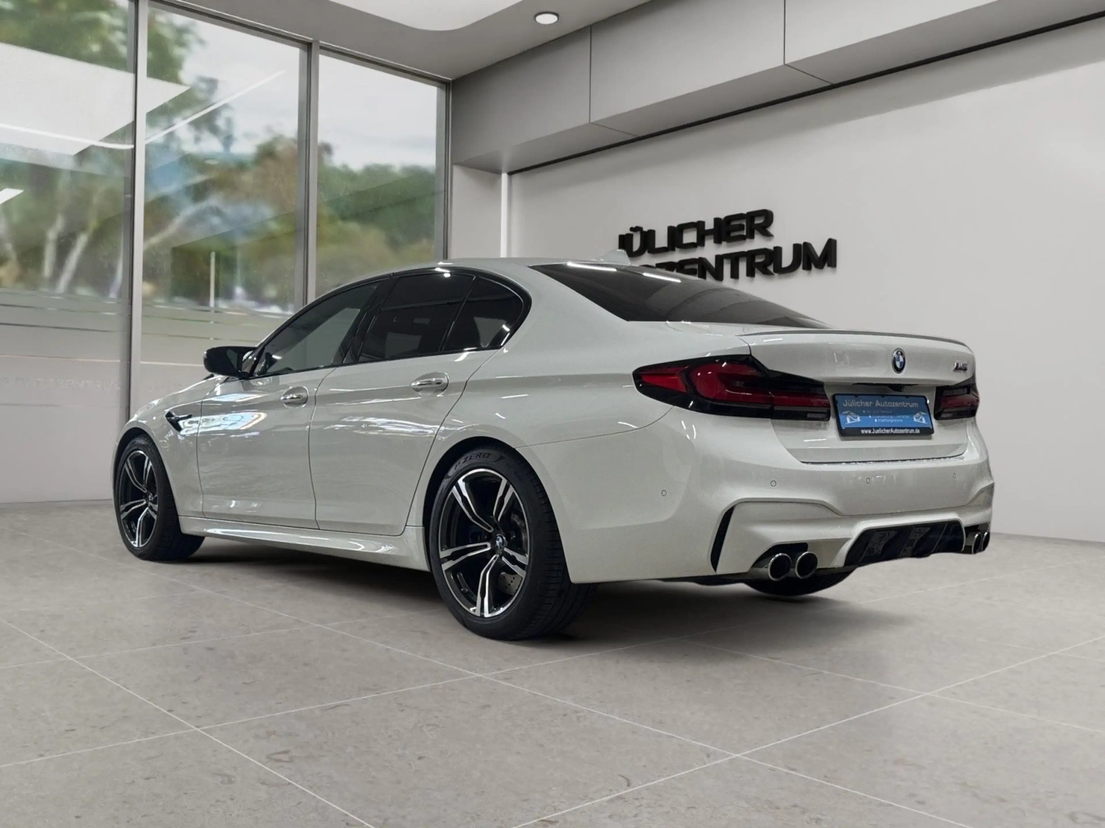 BMW M5 xDrive Aut., Harman/Kardon , Inspektion Neu — photo 6
