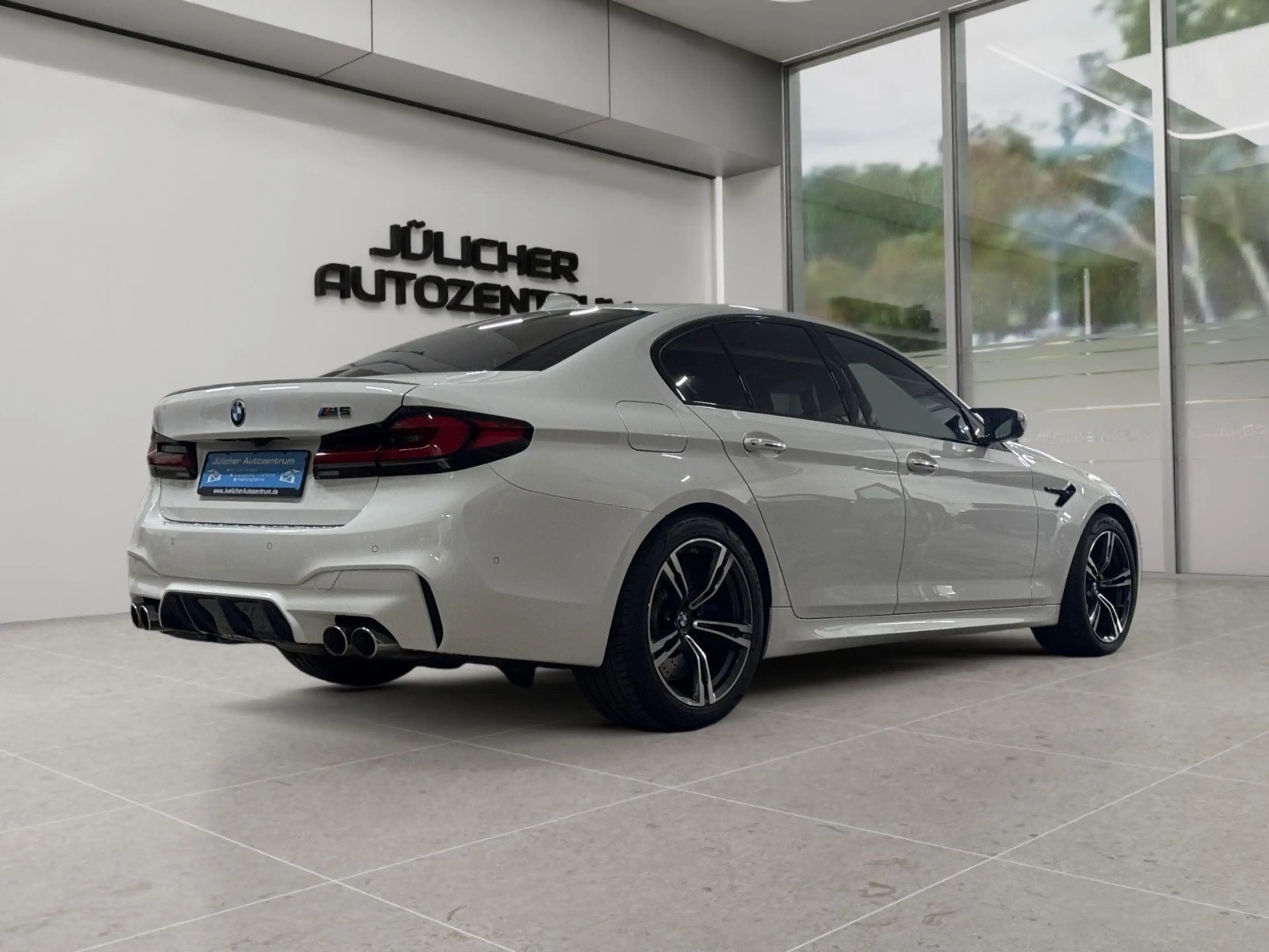 BMW M5 xDrive Aut., Harman/Kardon , Inspektion Neu — photo 3
