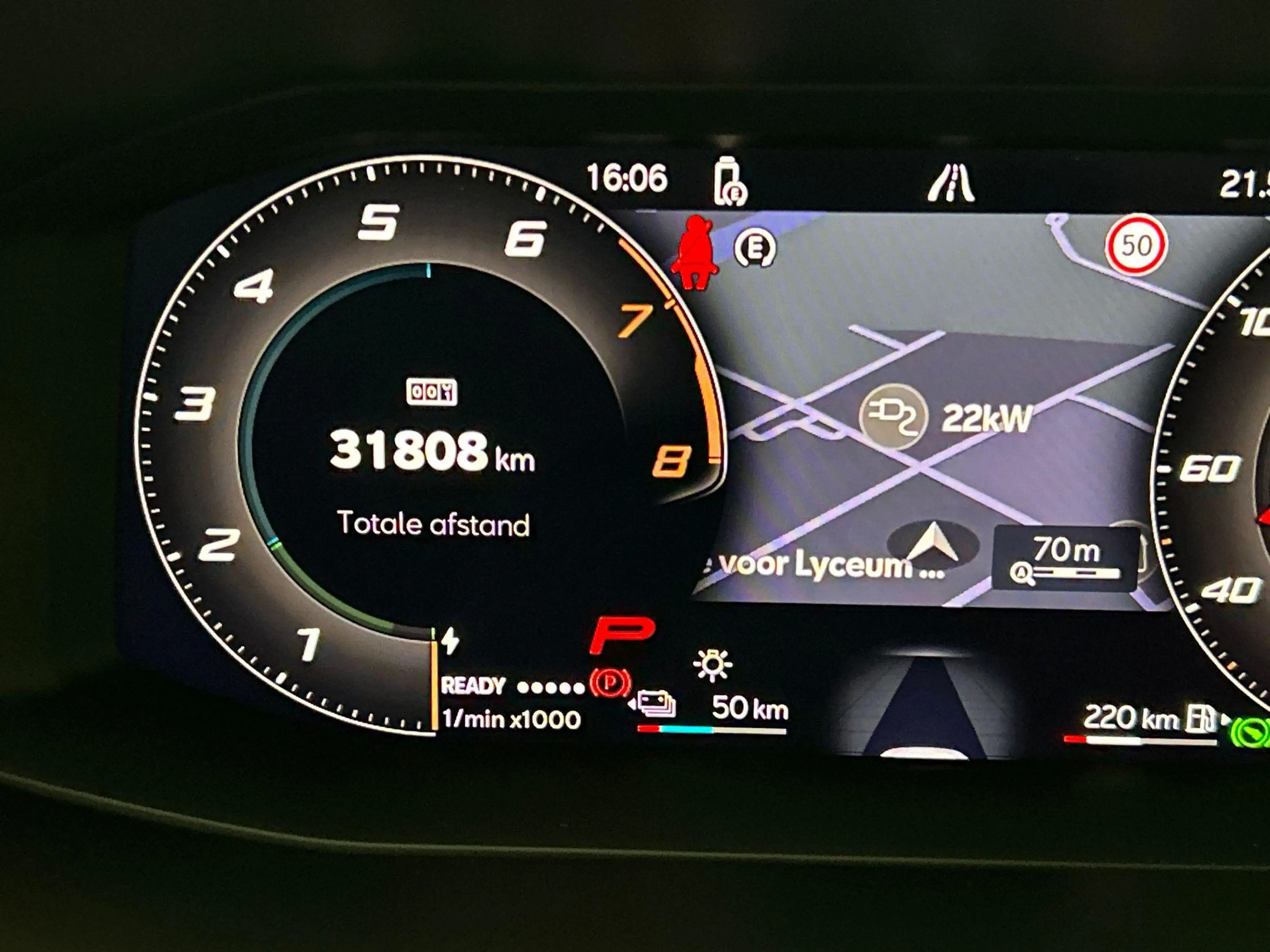CUPRA Leon Sportstourer Business 1.5 TSI eHybrid 204pk DSG Au — photo 15