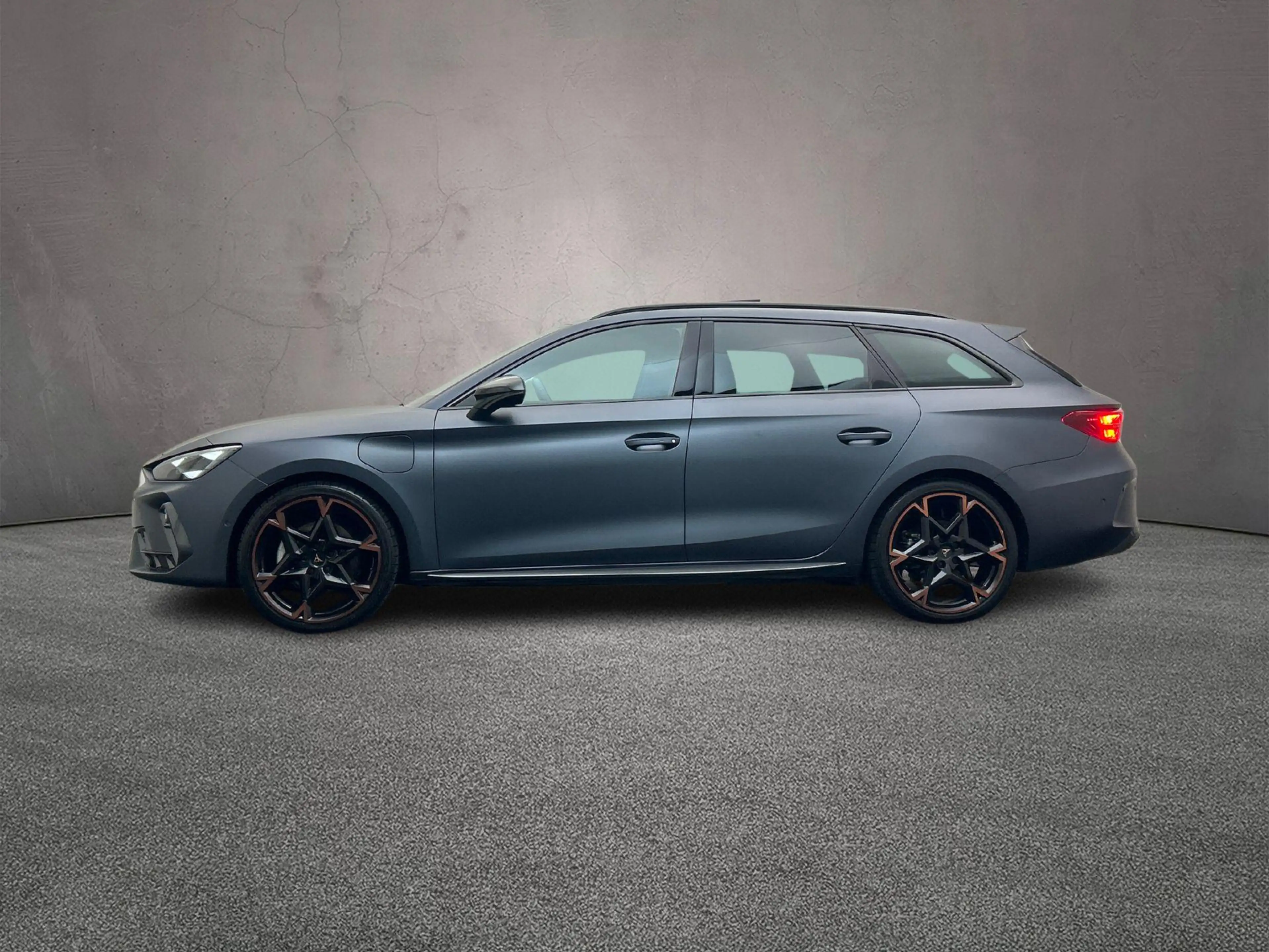 CUPRA Leon Sportstourer Business 1.5 TSI eHybrid 204pk DSG Au — photo 2