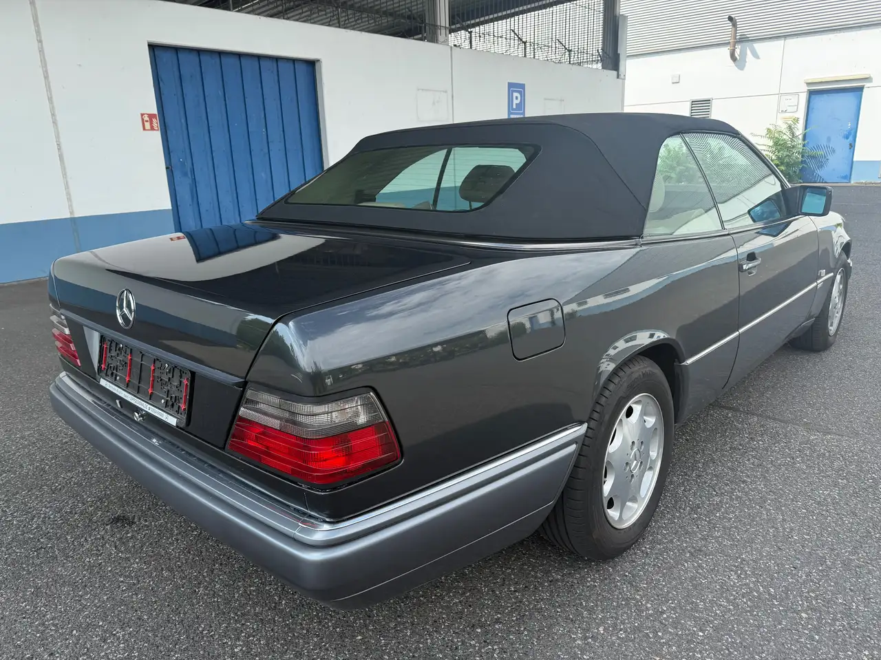 Mercedes-Benz E 320 Cabriolet Sportline, foto 8