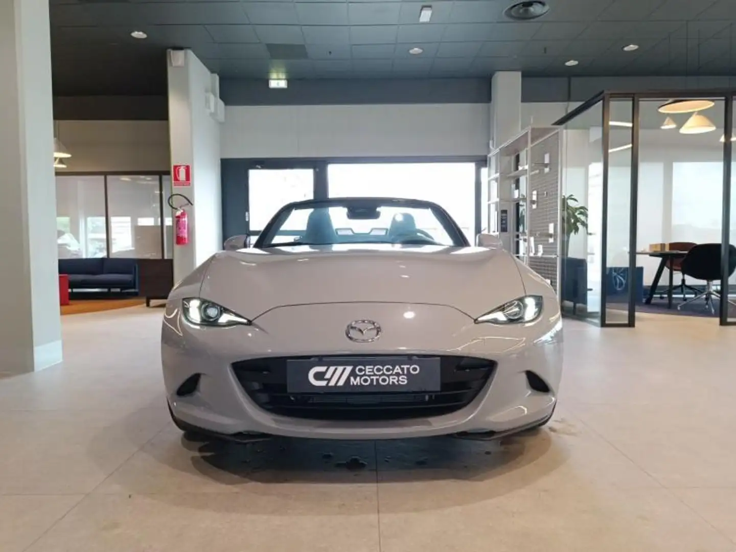 Mazda MX-5 1.5 Exclusive-Line Driver Assistance Grijs - 2