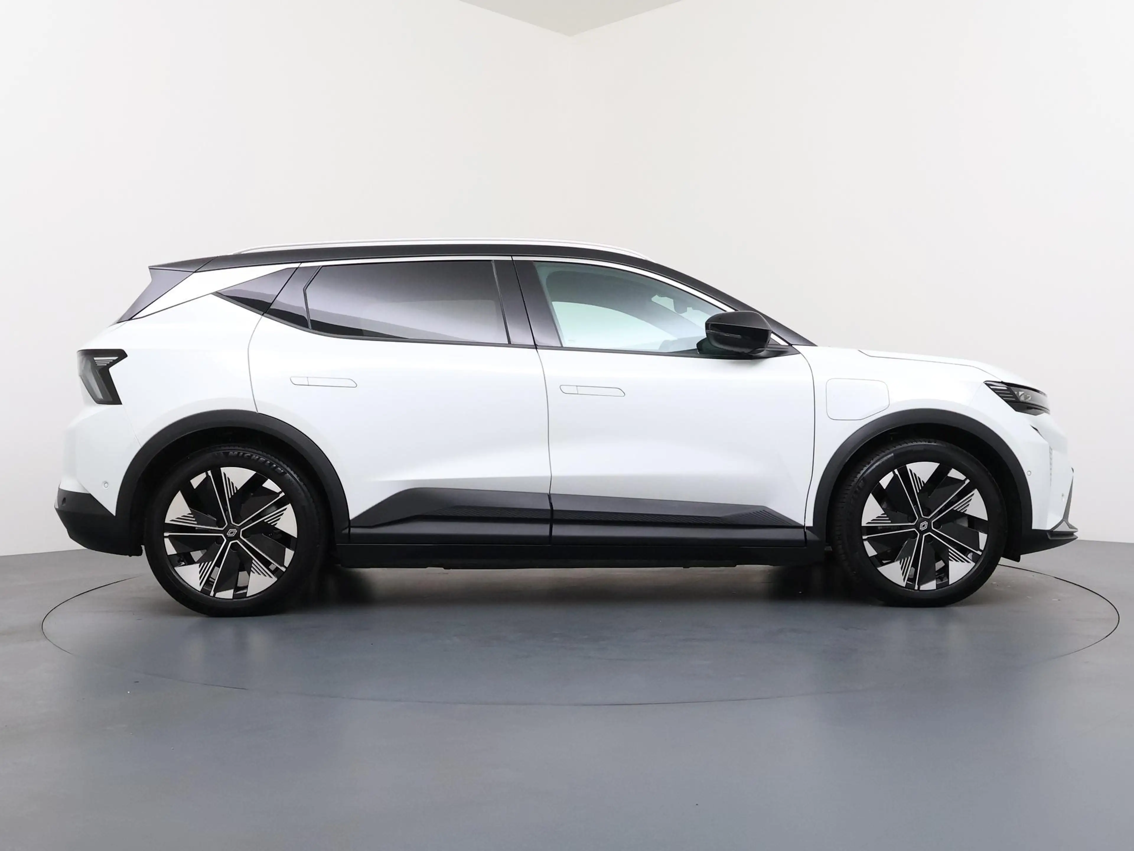 Renault Scenic E-Tech techno 220 pk long range | Adapt. Cruise | — photo 6
