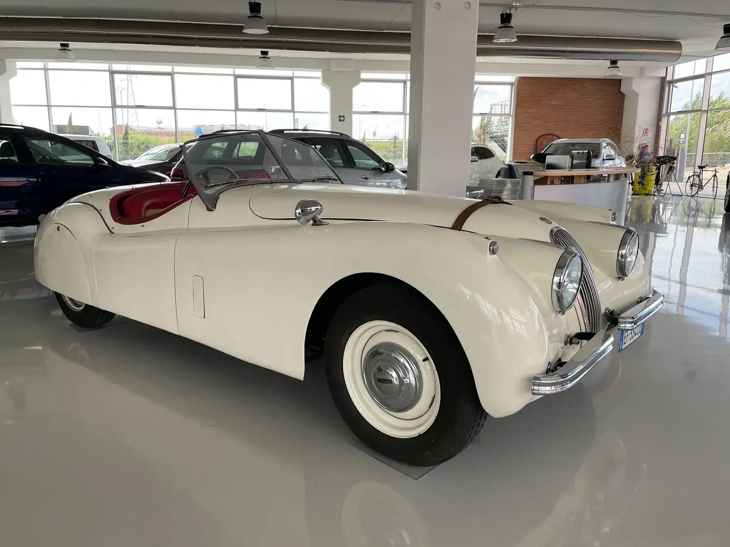 Jaguar XK 120 OTS 3.4 CABRIO Beżowy - 1