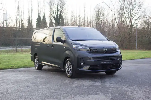 Peugeot Expert L3H2 5pl lichte vracht 180pk/360° camera/Laadvloer + wandbescherming/Afneembare trekhaak/Navi + CarPlay/Verwarmd stuur