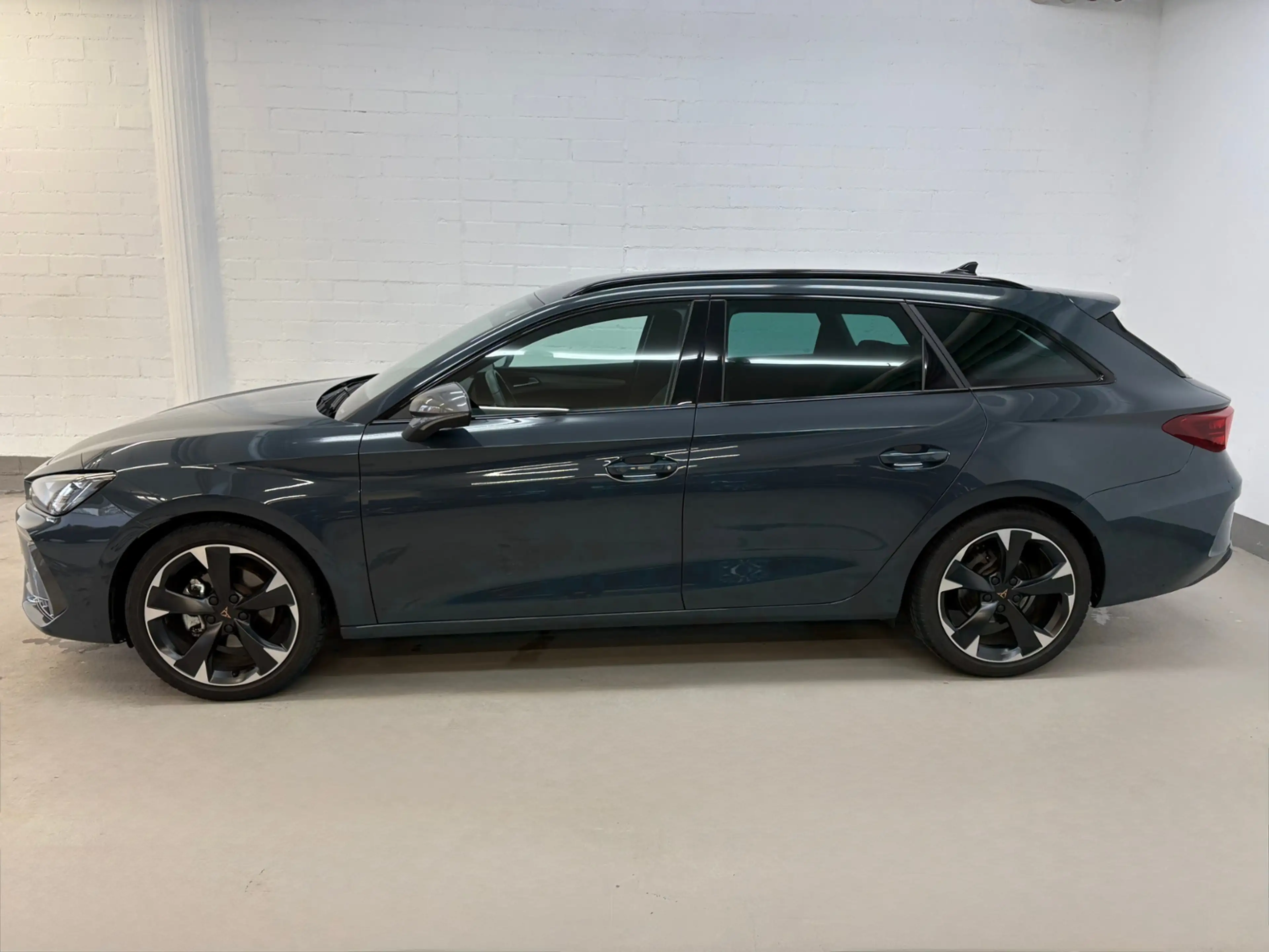 CUPRA Leon SP 1.5 eTSI DSG Navi Kamera Shz. Keyless — photo 5