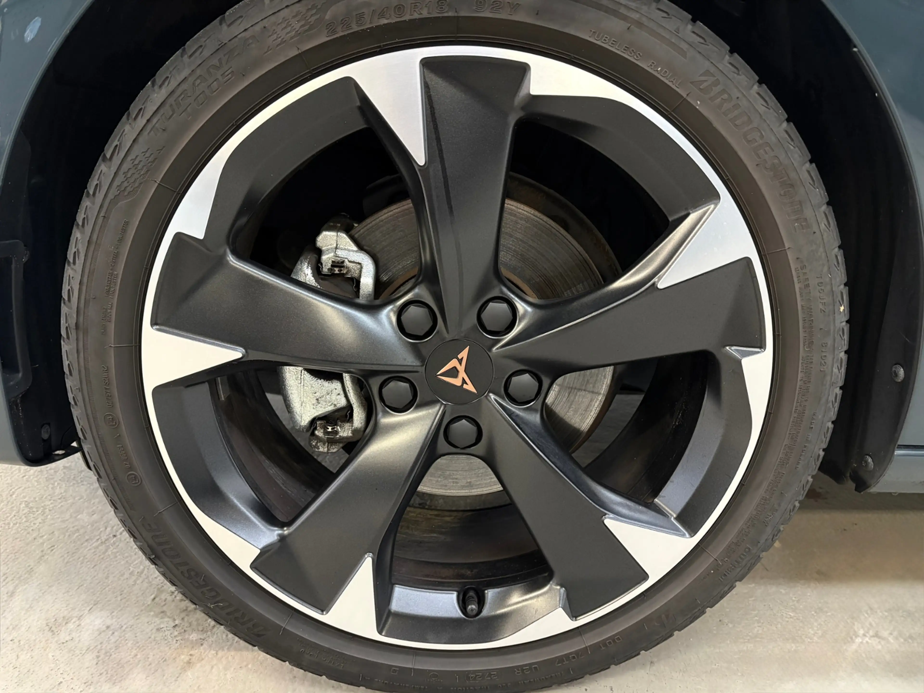 CUPRA Leon SP 1.5 eTSI DSG Navi Kamera Shz. Keyless — photo 4