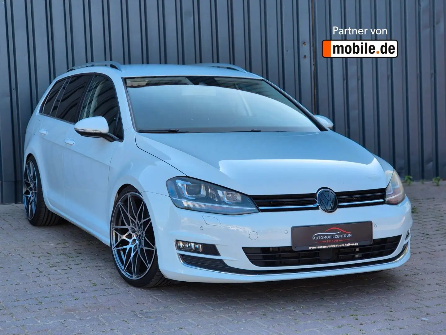 Volkswagen Golf 2.0 TDI DSG Variant Highline BMT 19 Zoll Blanc - 2