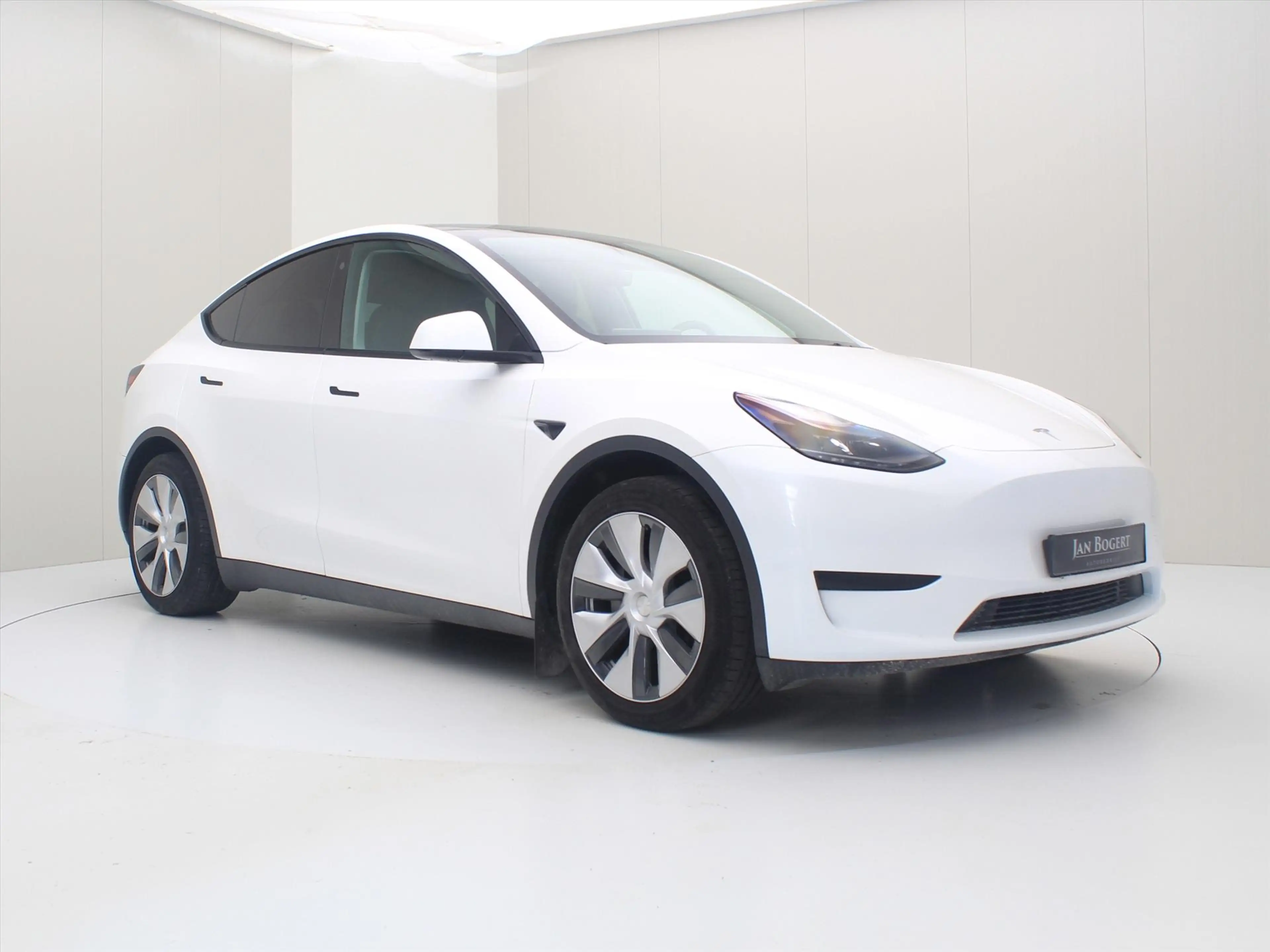 Tesla Model Y Standard RWD Plus 94.5% SoH [ AMD RYZEN+AUTOPILOT+ — photo 4