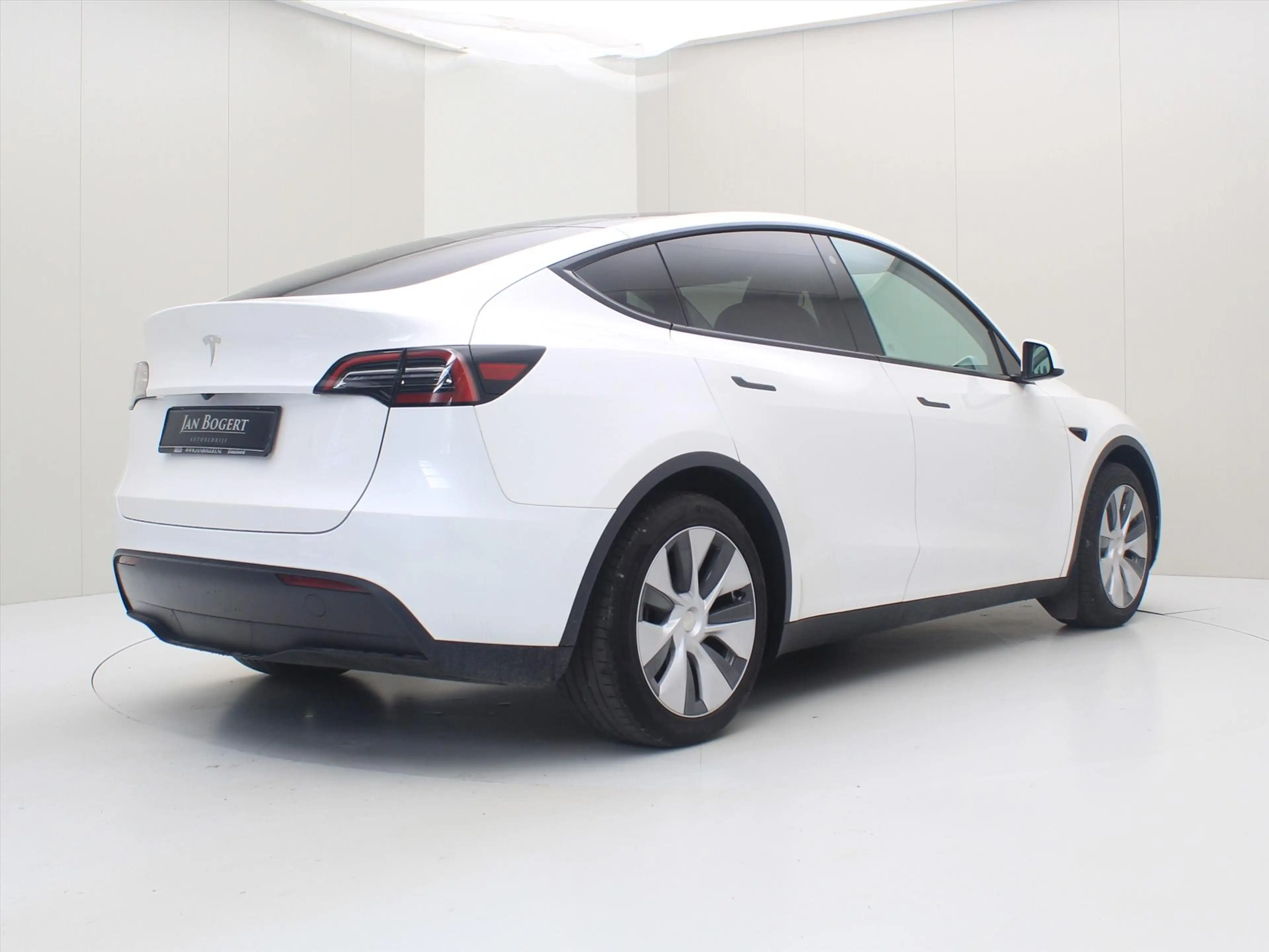 Tesla Model Y Standard RWD Plus 94.5% SoH [ AMD RYZEN+AUTOPILOT+ — photo 2