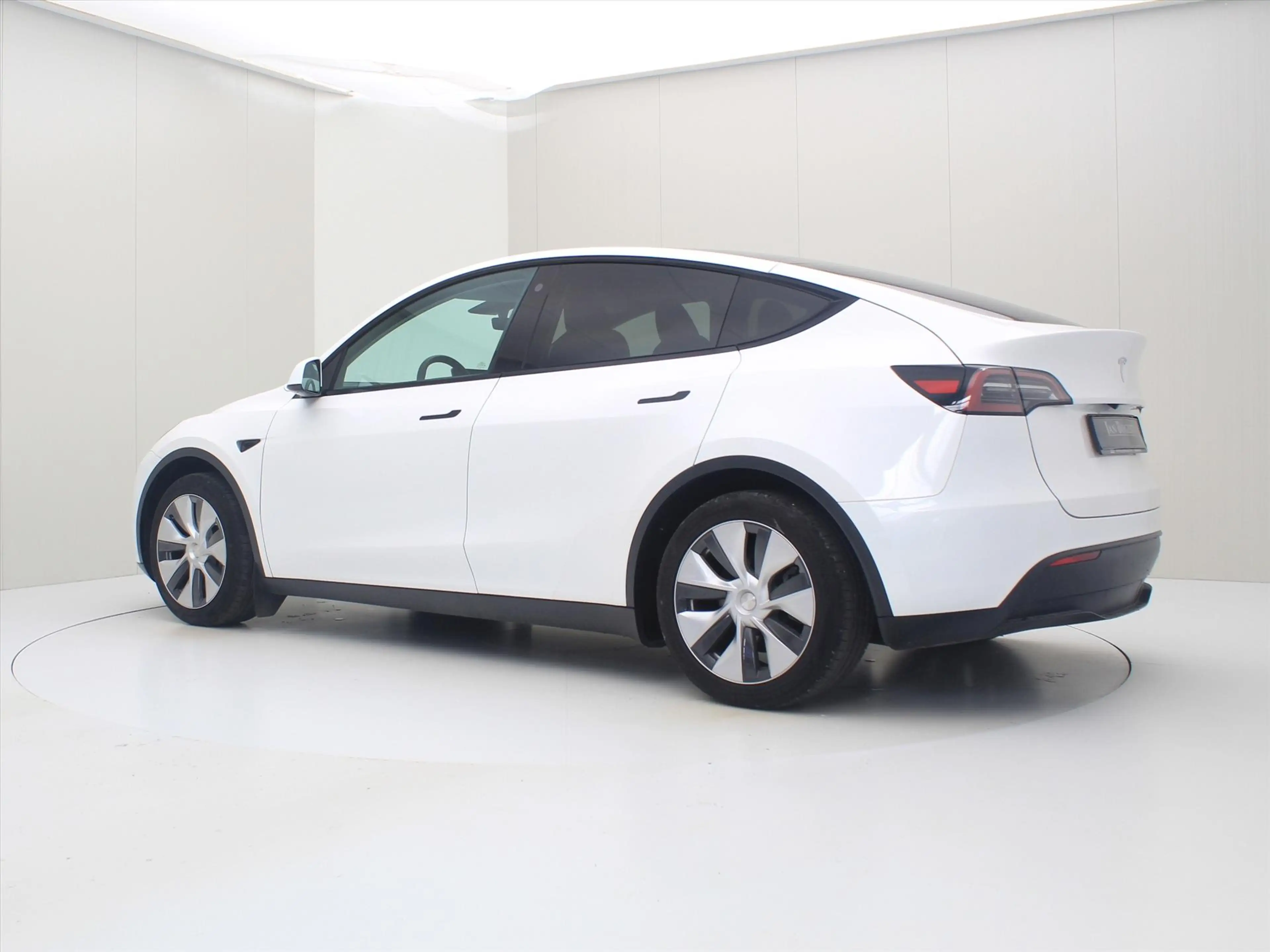 Tesla Model Y Standard RWD Plus 94.5% SoH [ AMD RYZEN+AUTOPILOT+ — photo 3