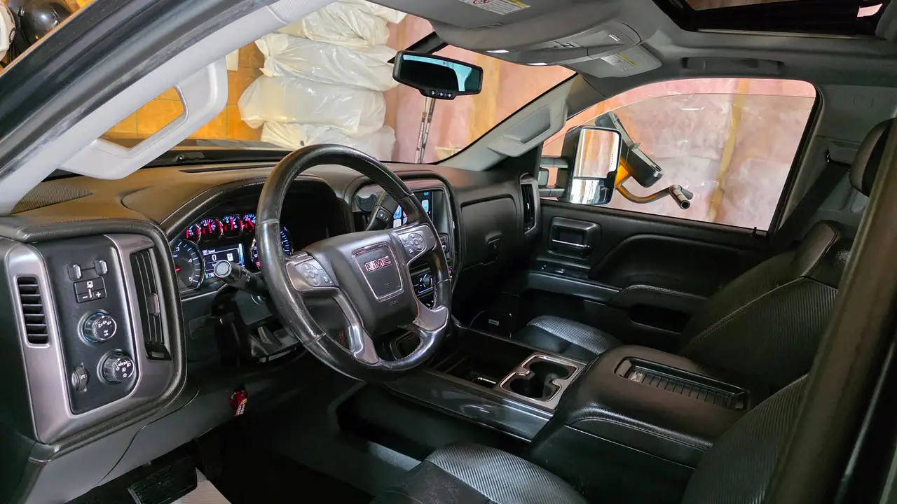 GMC Sierra 2500HD photo GMC Sierra 2500HD