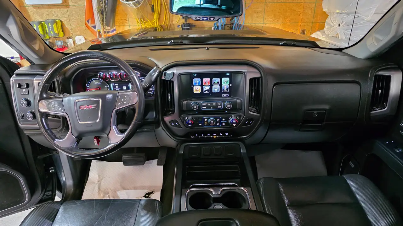 GMC Sierra 2500HD photo GMC Sierra 2500HD