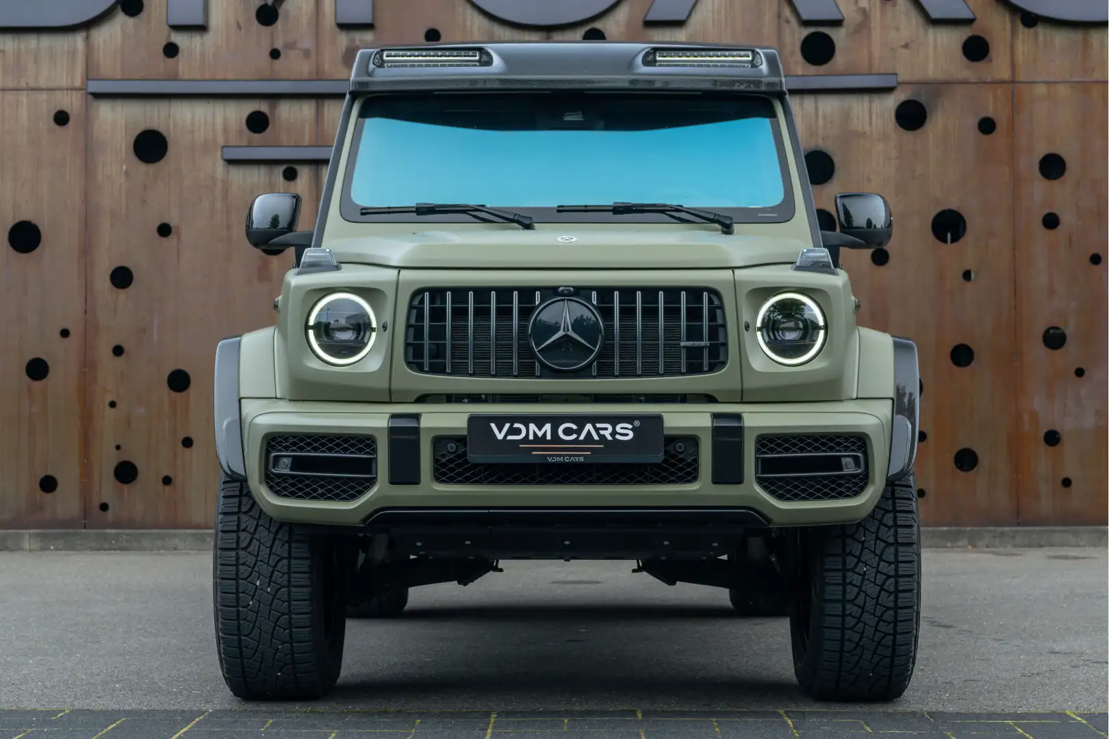 Mercedes-Benz G 63 AMG 4x4² | First 40 | CARBON |AKRAPOVIC| GRIJS KENTEKE - 2