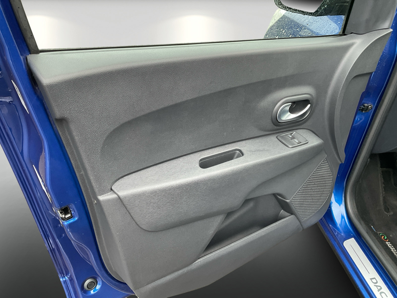 Dacia Lodgy Stepway TCe 130 GPF 5-Sitzer ABS ESP SERVO — photo 14