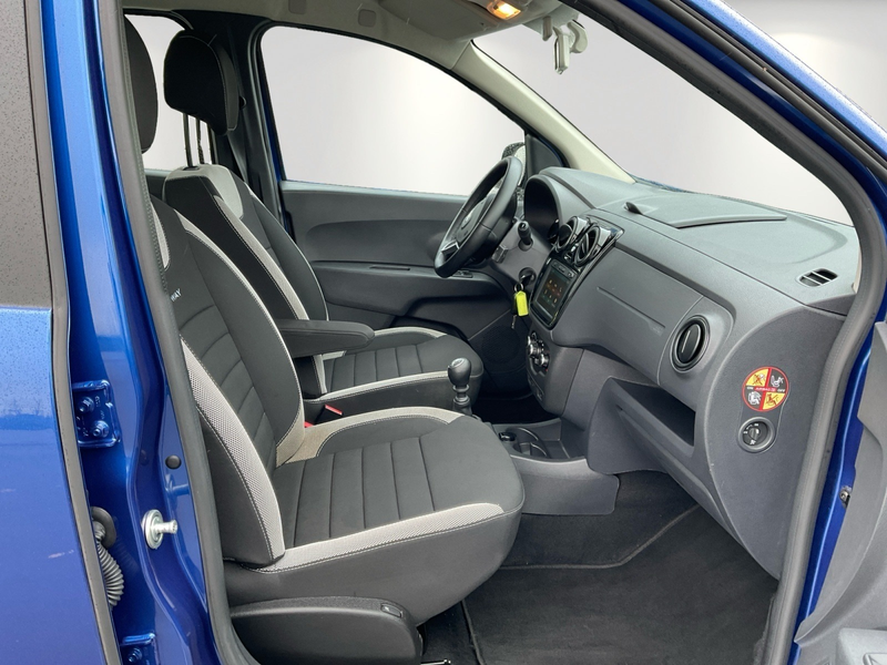Dacia Lodgy Stepway TCe 130 GPF 5-Sitzer ABS ESP SERVO — photo 15