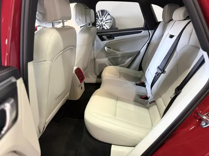 Porsche Macan 2022, foto 13