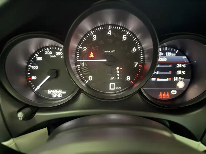 Porsche Macan 2022, foto 10